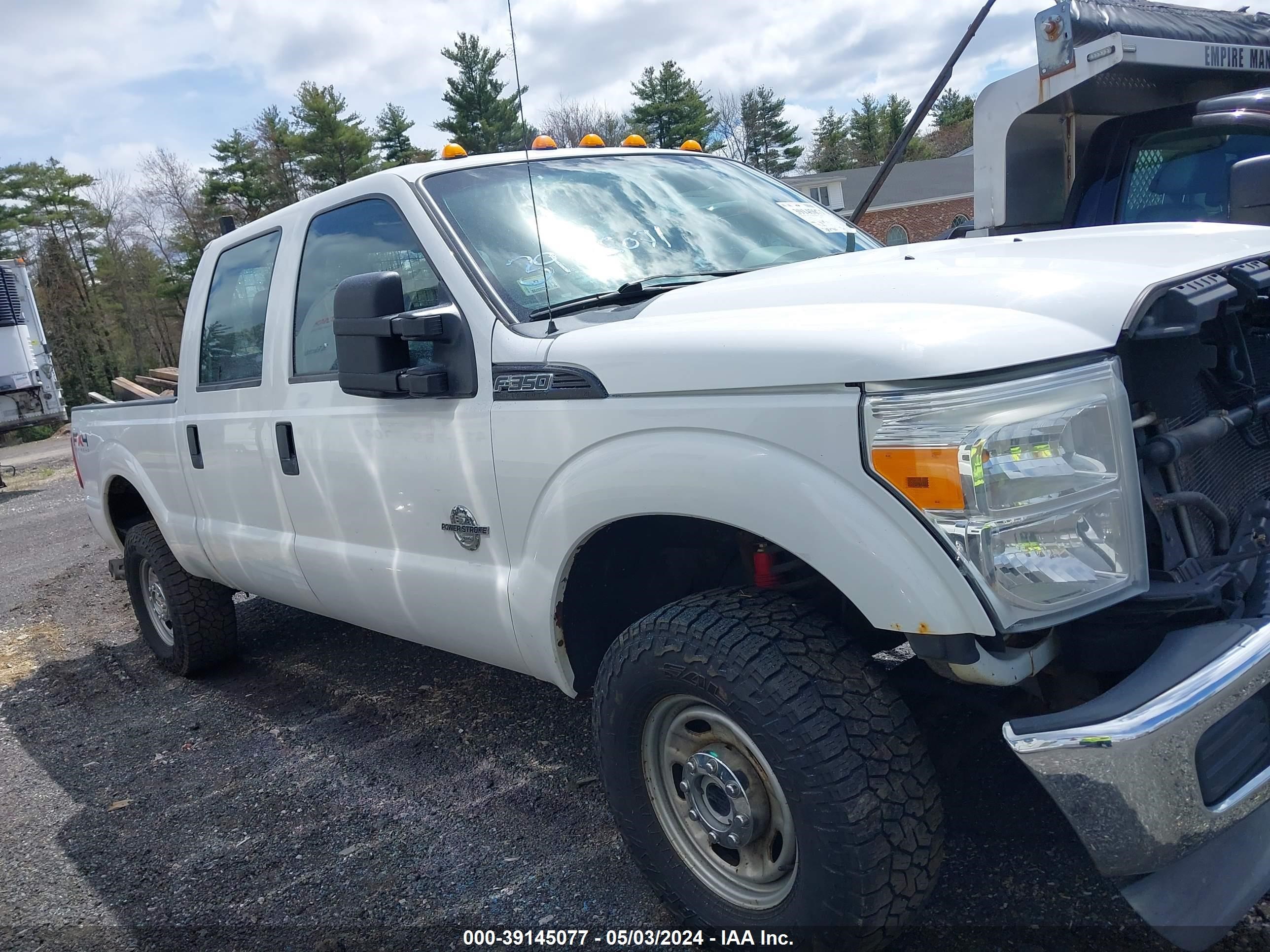 Photo 16 VIN: 1FT8W3BT3BEB71180 - FORD F350 