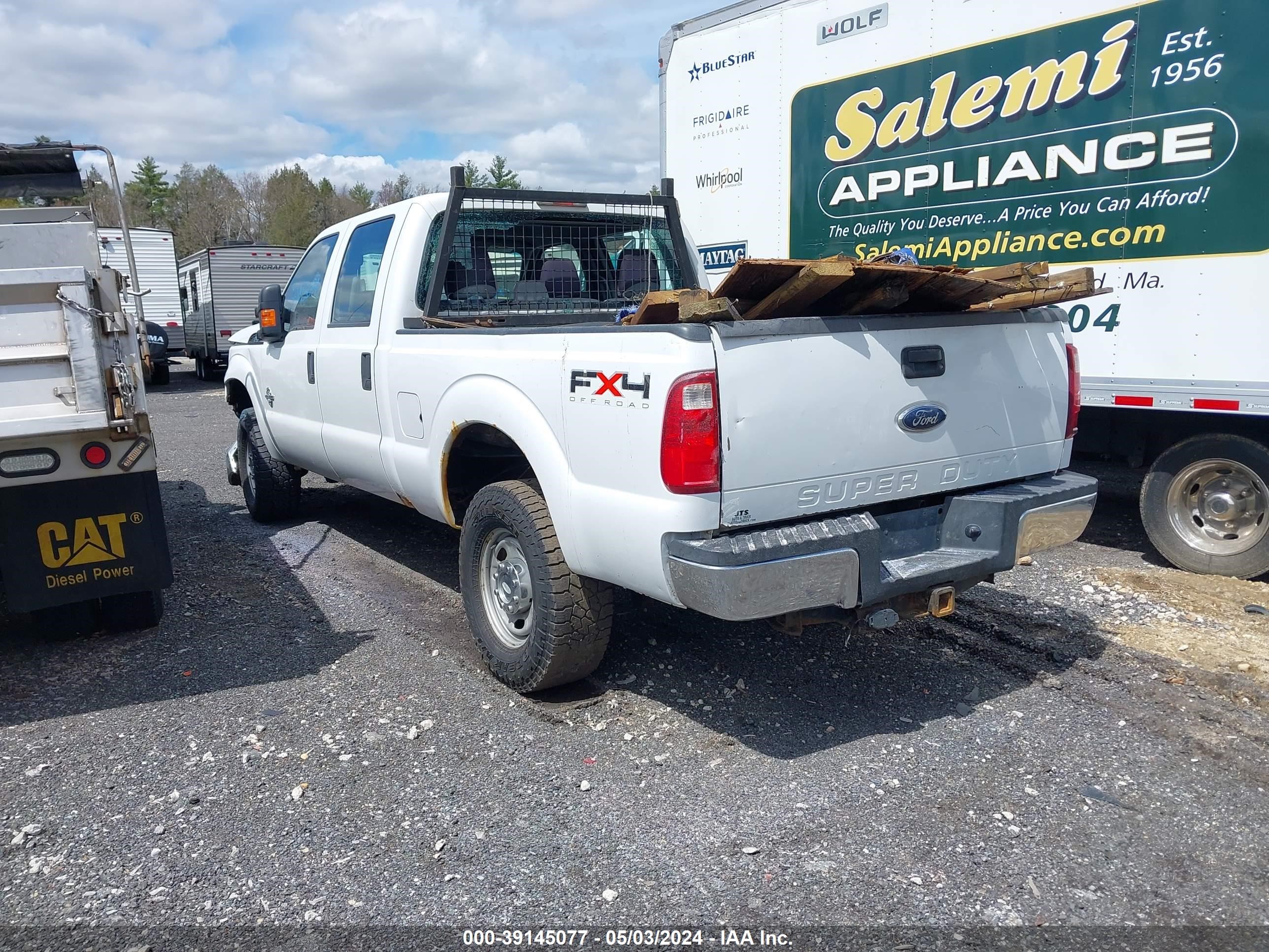 Photo 2 VIN: 1FT8W3BT3BEB71180 - FORD F350 