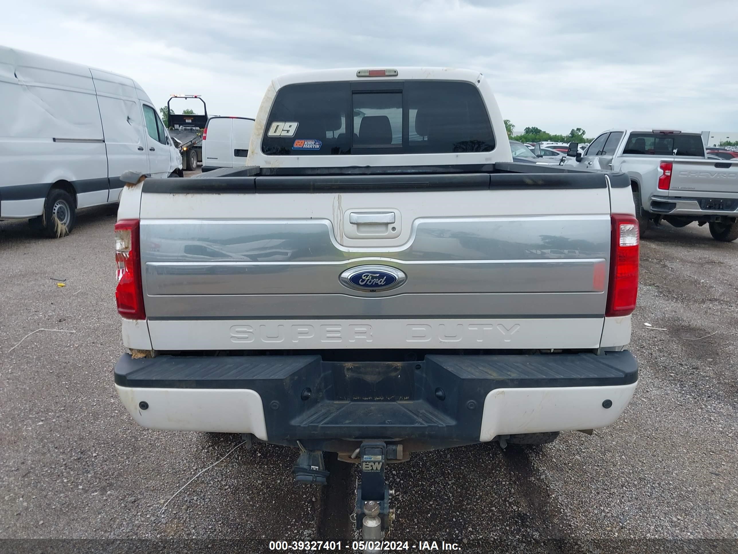 Photo 7 VIN: 1FT8W3BT3DEB56682 - FORD F350 