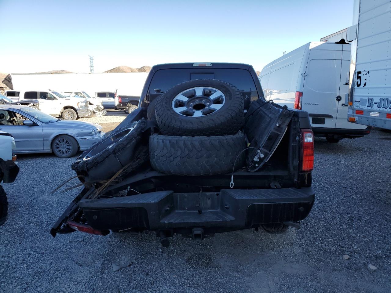 Photo 5 VIN: 1FT8W3BT3DEB62420 - FORD F350 