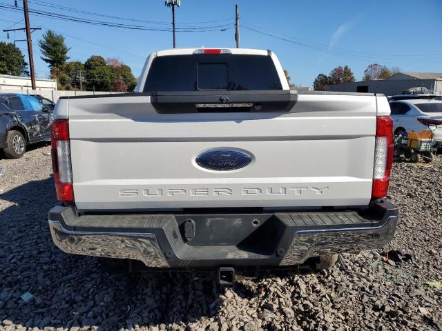 Photo 5 VIN: 1FT8W3BT3HED06070 - FORD F350 SUPER 