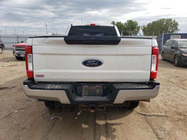 Photo 5 VIN: 1FT8W3BT3JEC06637 - FORD F350 SUPER 