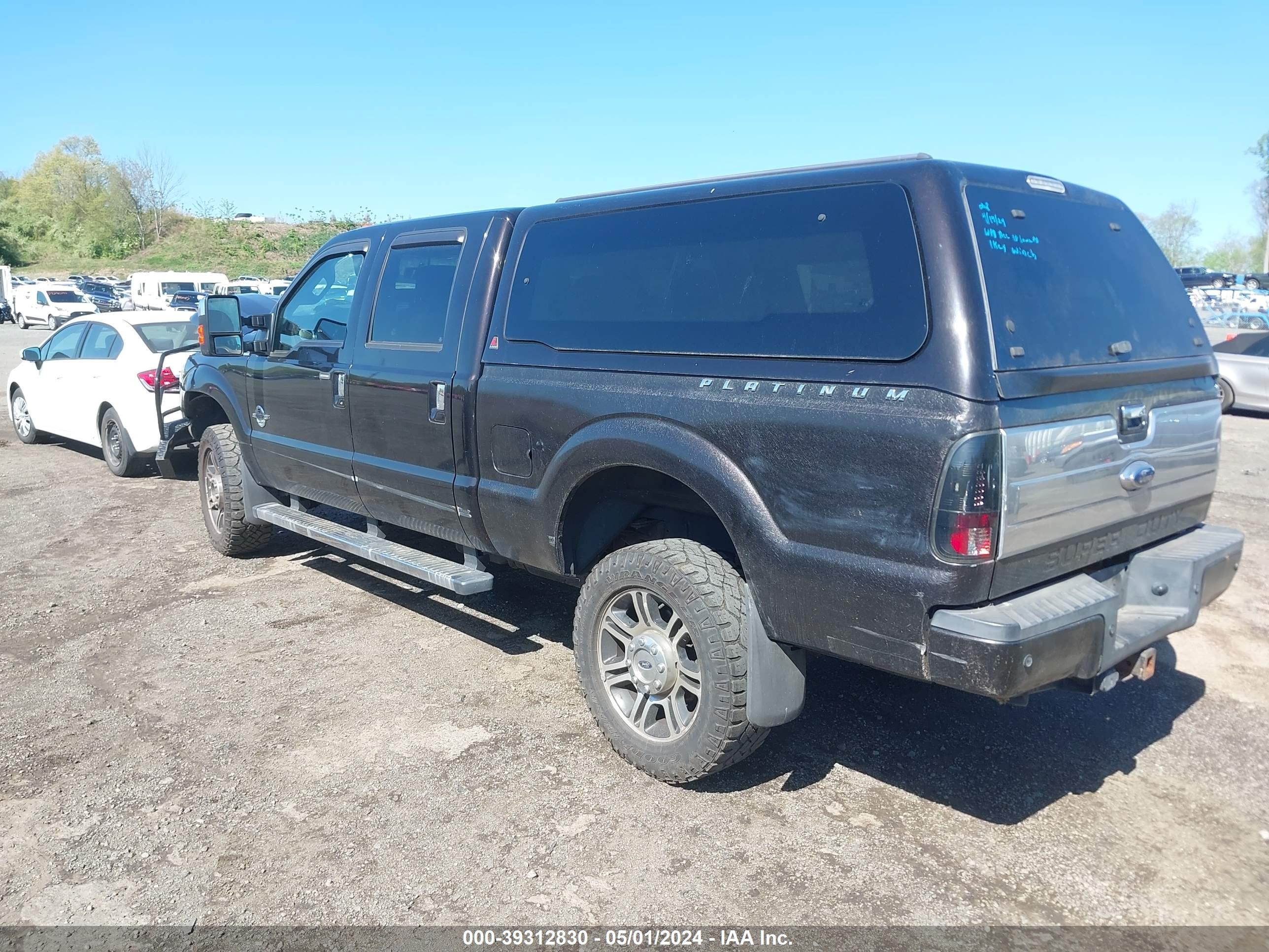 Photo 2 VIN: 1FT8W3BT4DEA11179 - FORD F350 