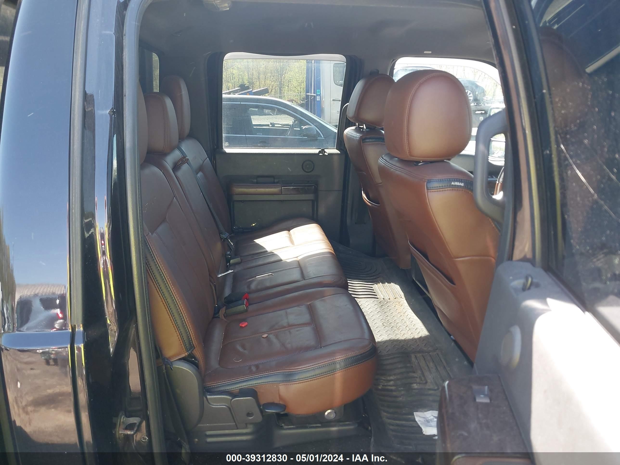 Photo 6 VIN: 1FT8W3BT4DEA11179 - FORD F350 