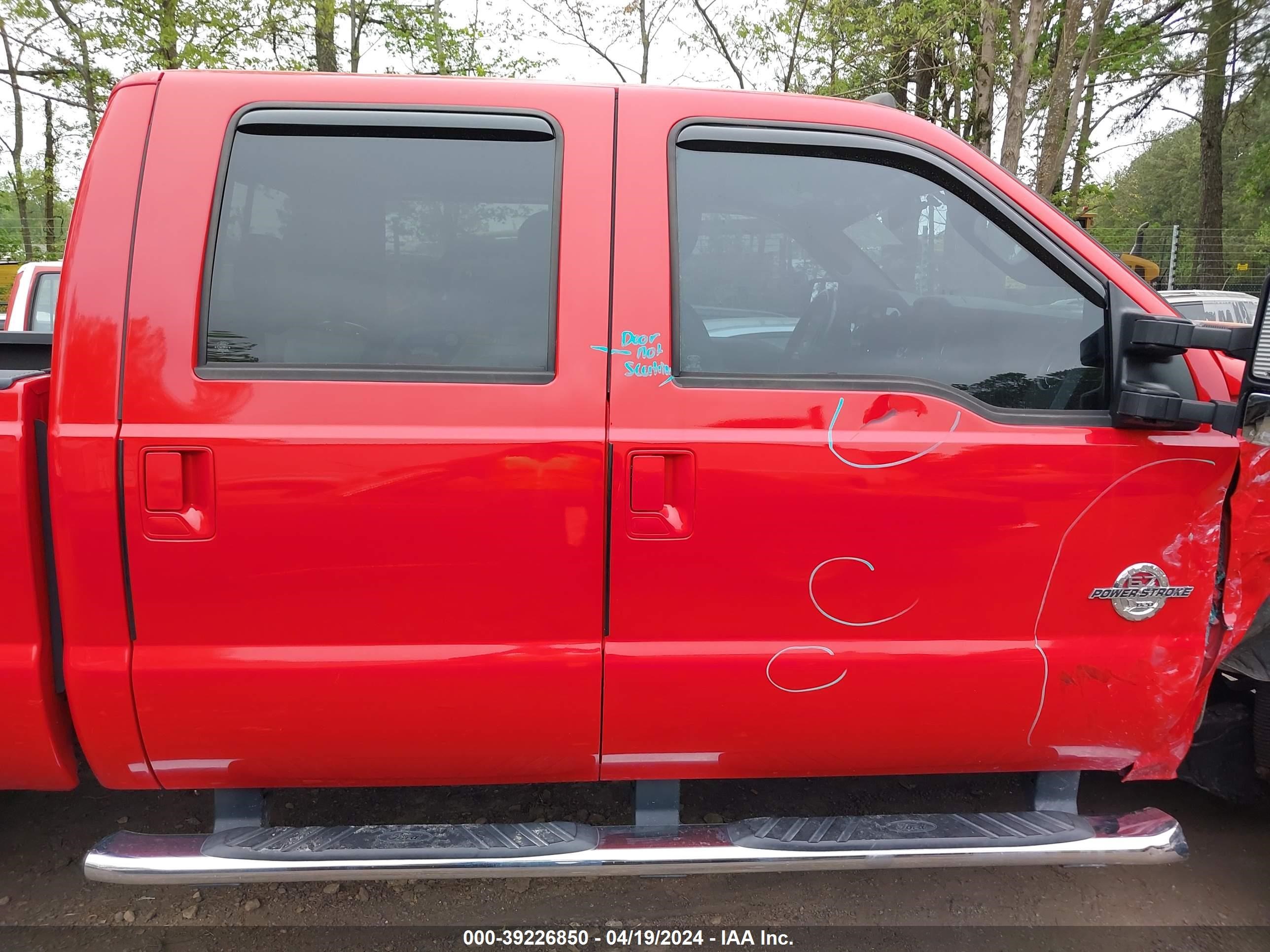 Photo 15 VIN: 1FT8W3BT4EEA20000 - FORD F350 