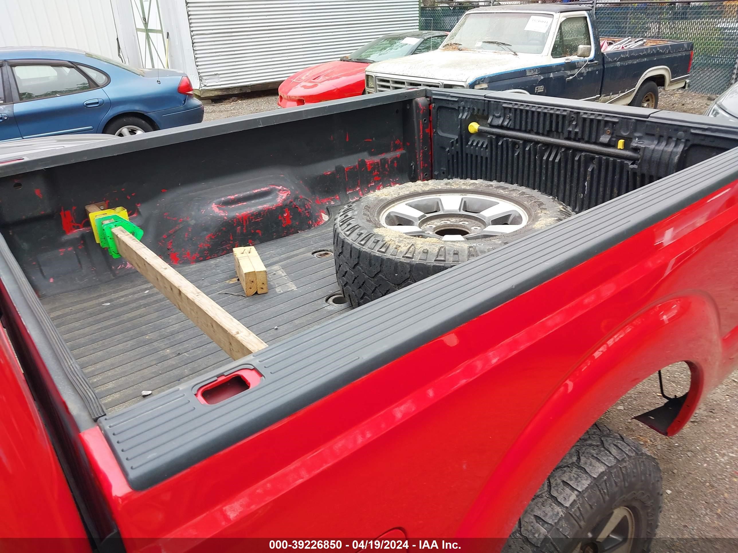 Photo 5 VIN: 1FT8W3BT4EEA20000 - FORD F350 