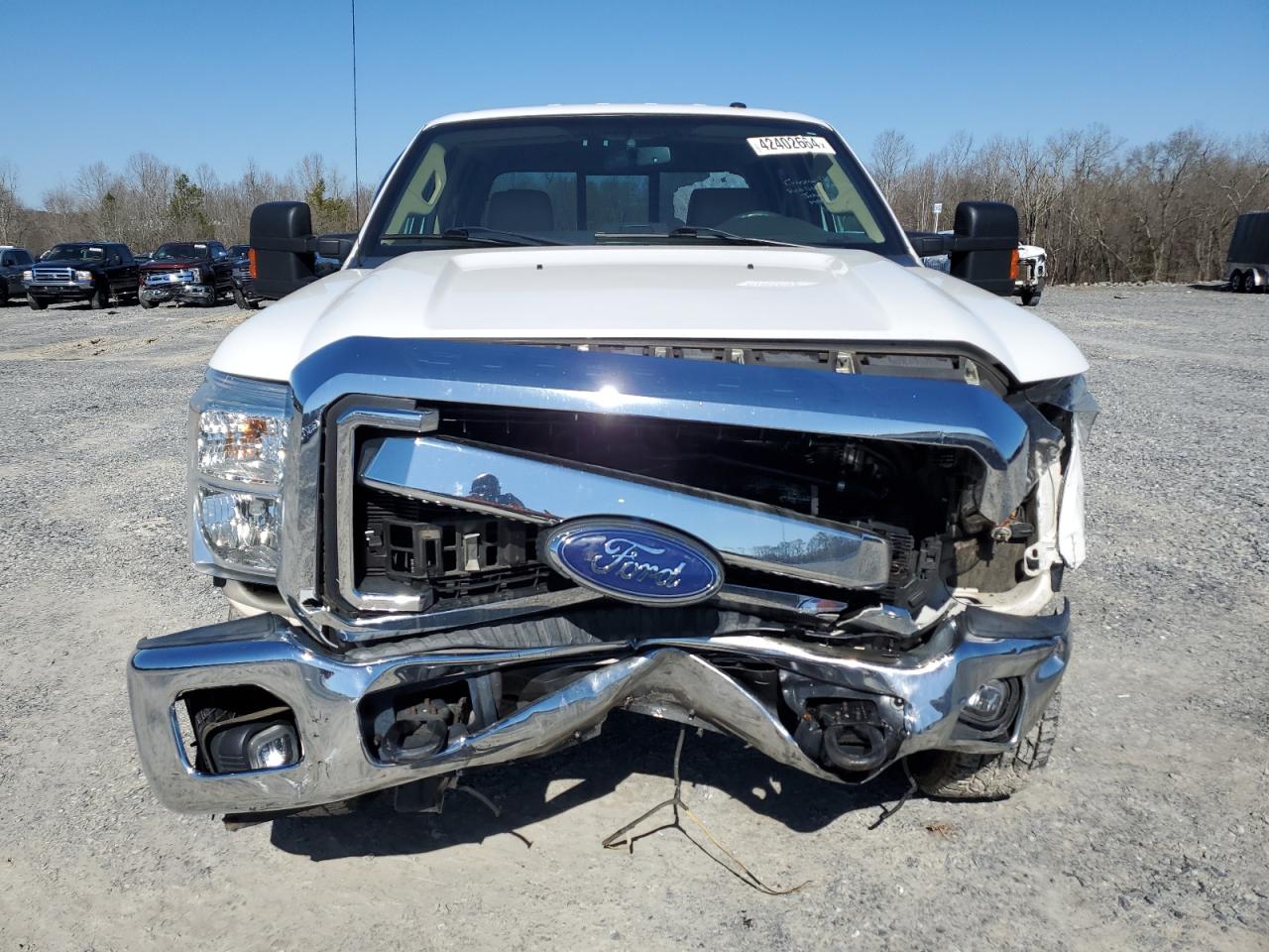 Photo 4 VIN: 1FT8W3BT4FEC30128 - FORD F350 