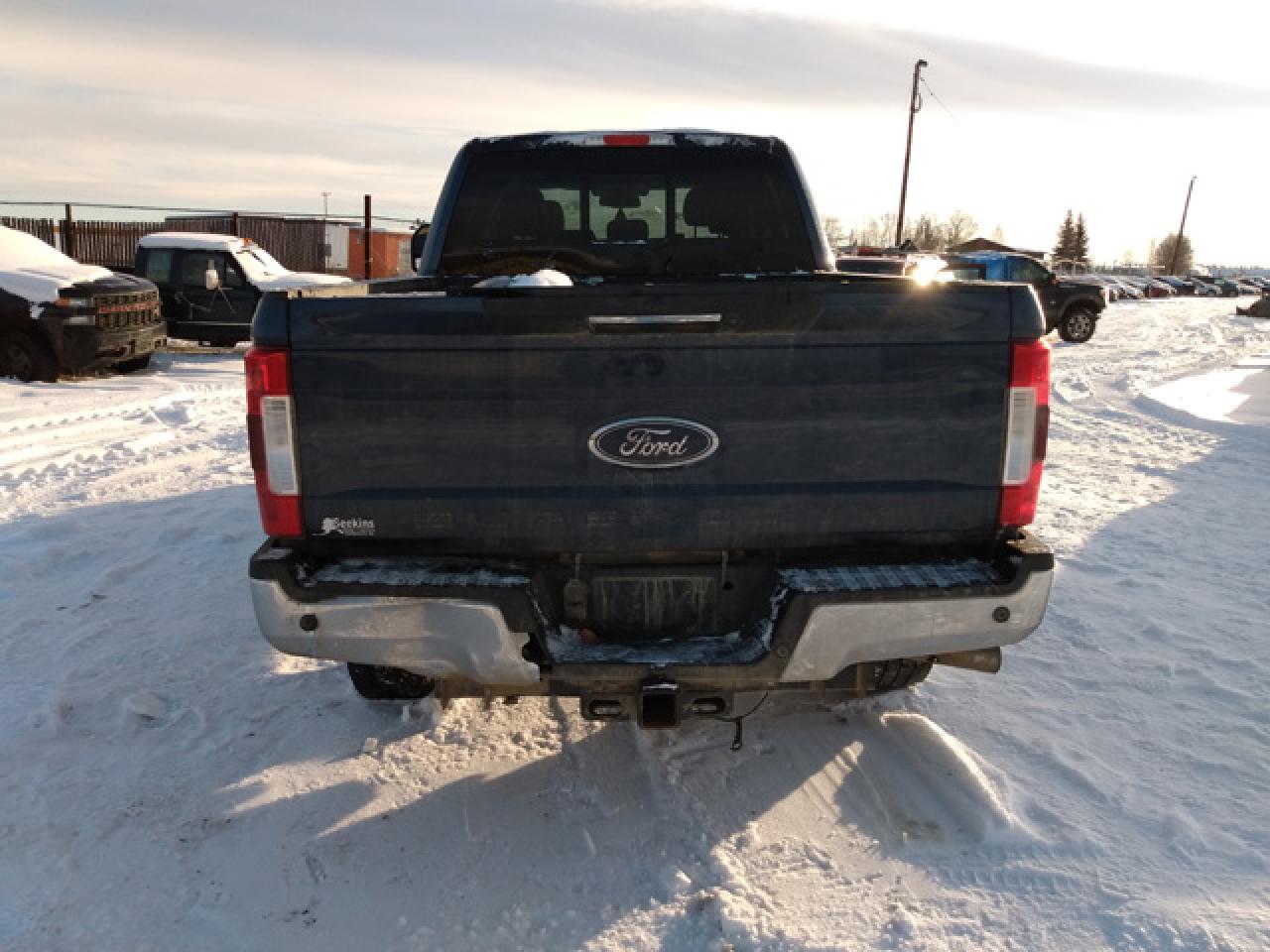 Photo 5 VIN: 1FT8W3BT4HEC55775 - FORD F350 