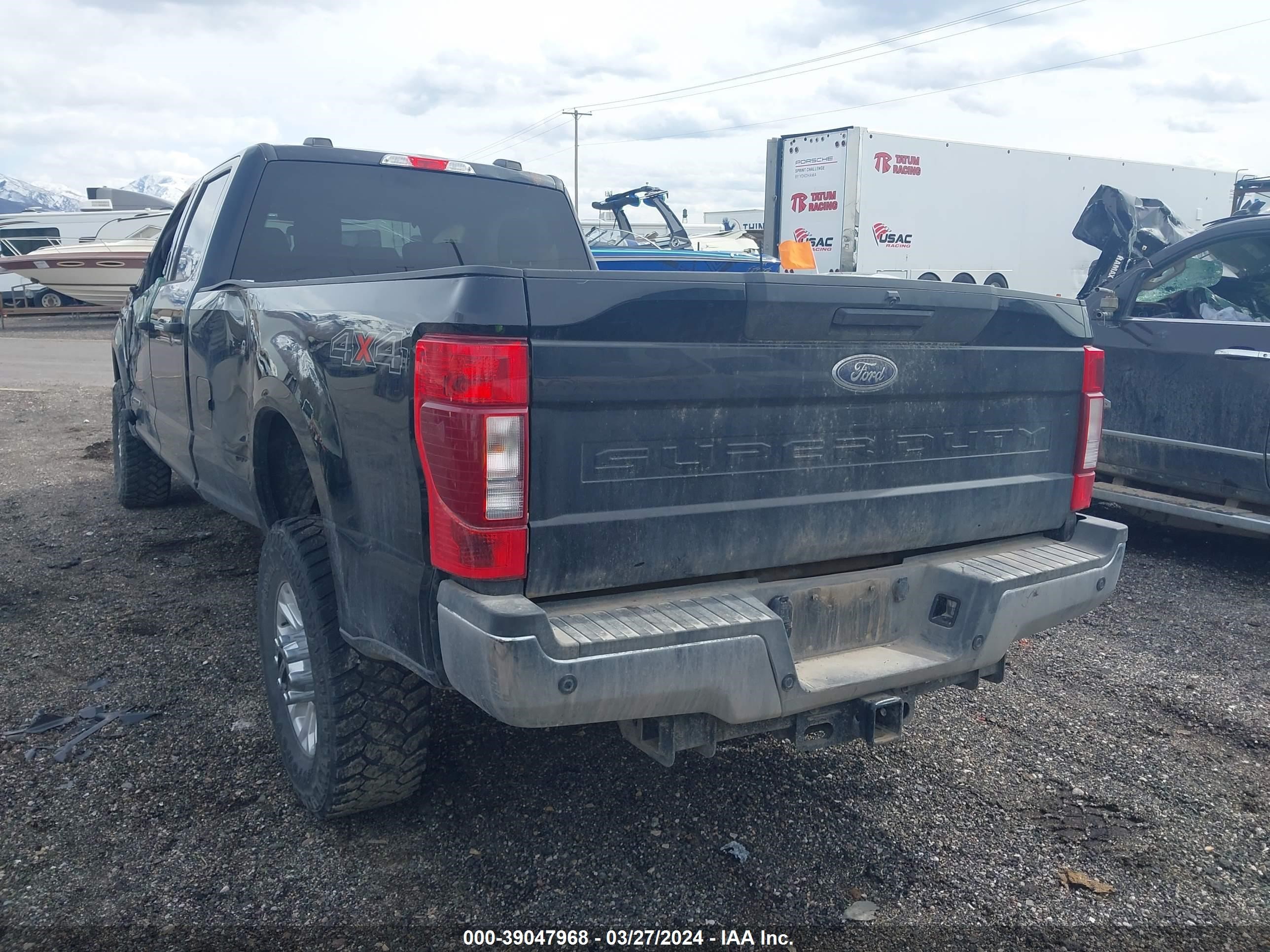 Photo 2 VIN: 1FT8W3BT4NEE28108 - FORD F350 