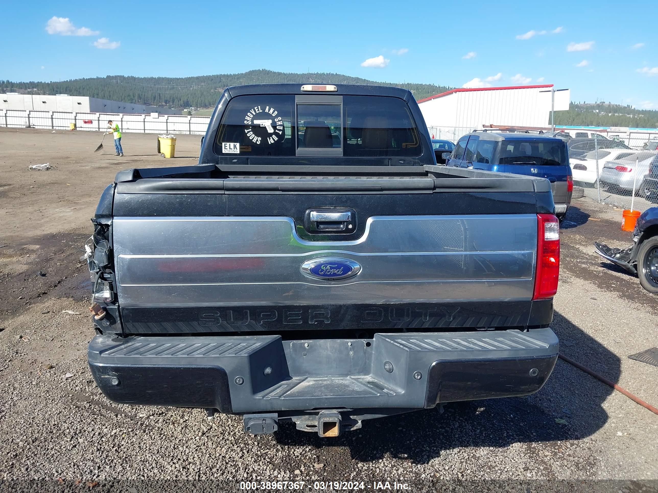 Photo 18 VIN: 1FT8W3BT5FEA25059 - FORD F350 