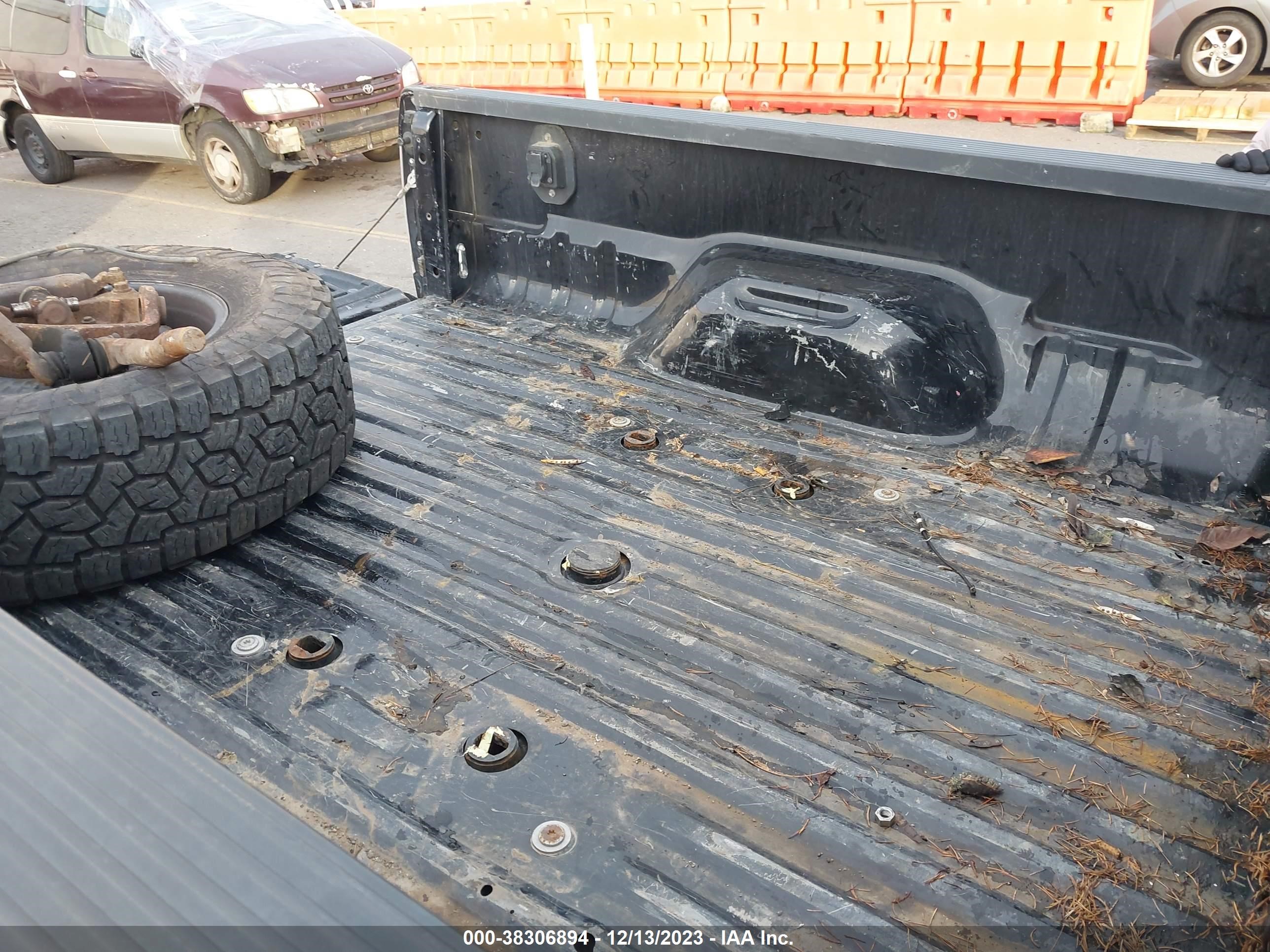 Photo 6 VIN: 1FT8W3BT5FEC06209 - FORD F350 