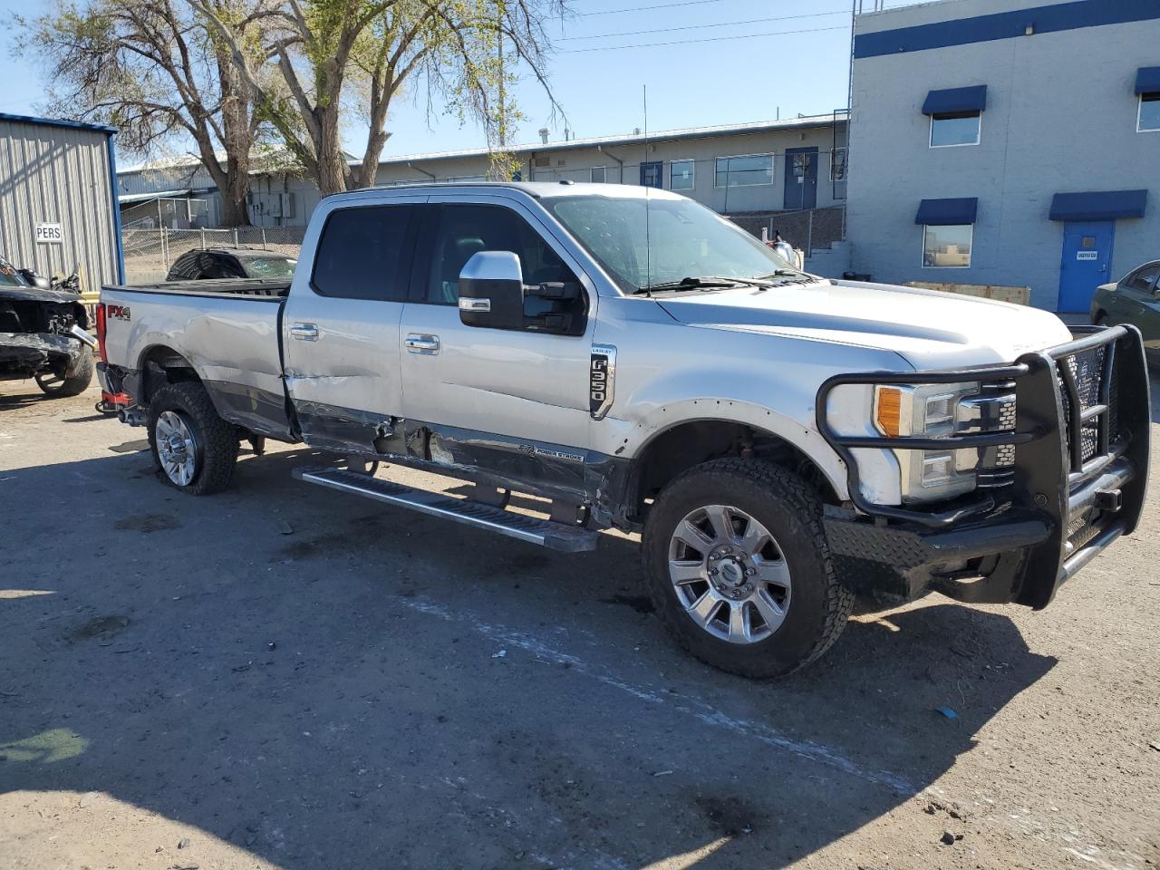 Photo 3 VIN: 1FT8W3BT5HEC85464 - FORD F350 