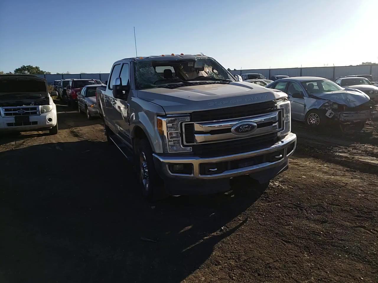 Photo 10 VIN: 1FT8W3BT5HED26630 - FORD F350 SUPER 