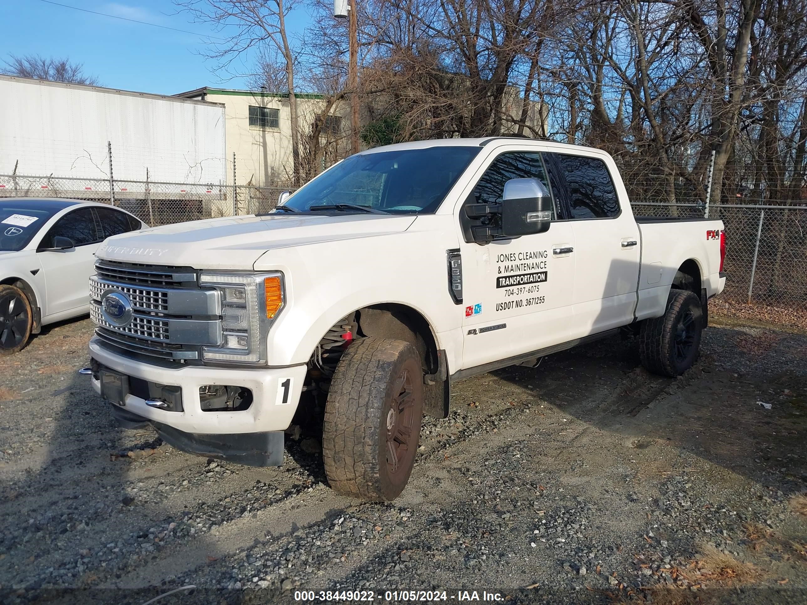 Photo 1 VIN: 1FT8W3BT5HEE38408 - FORD F350 