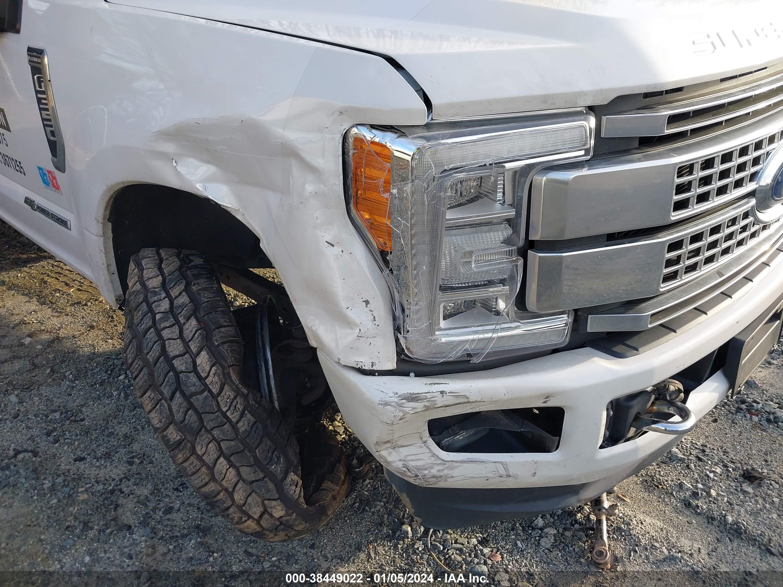 Photo 11 VIN: 1FT8W3BT5HEE38408 - FORD F350 