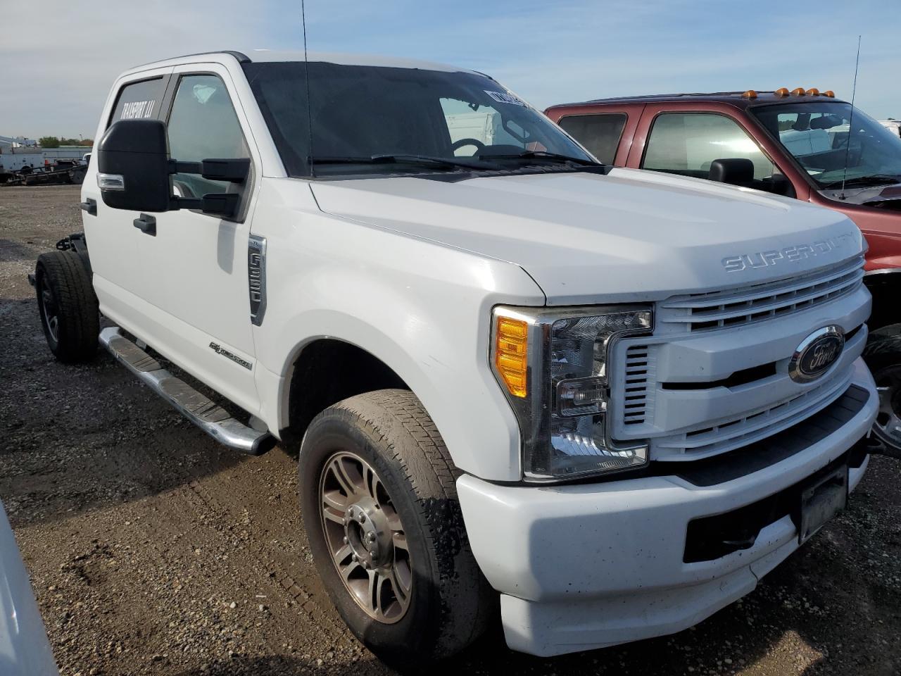 Photo 3 VIN: 1FT8W3BT5JEC33368 - FORD F350 