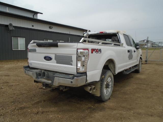 Photo 3 VIN: 1FT8W3BT5JEC50638 - FORD F350 SUPER 