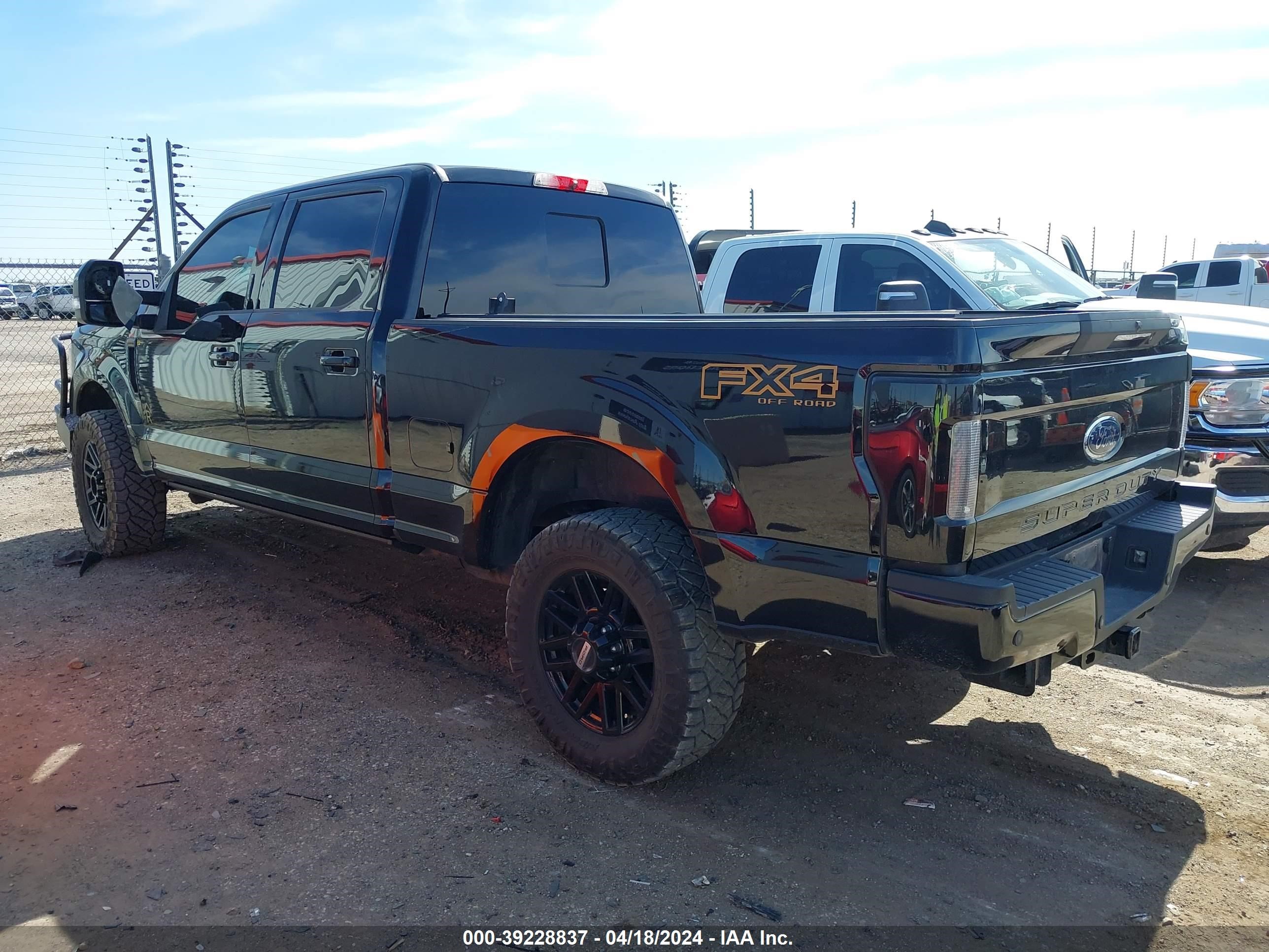 Photo 2 VIN: 1FT8W3BT5KEG03512 - FORD F350 