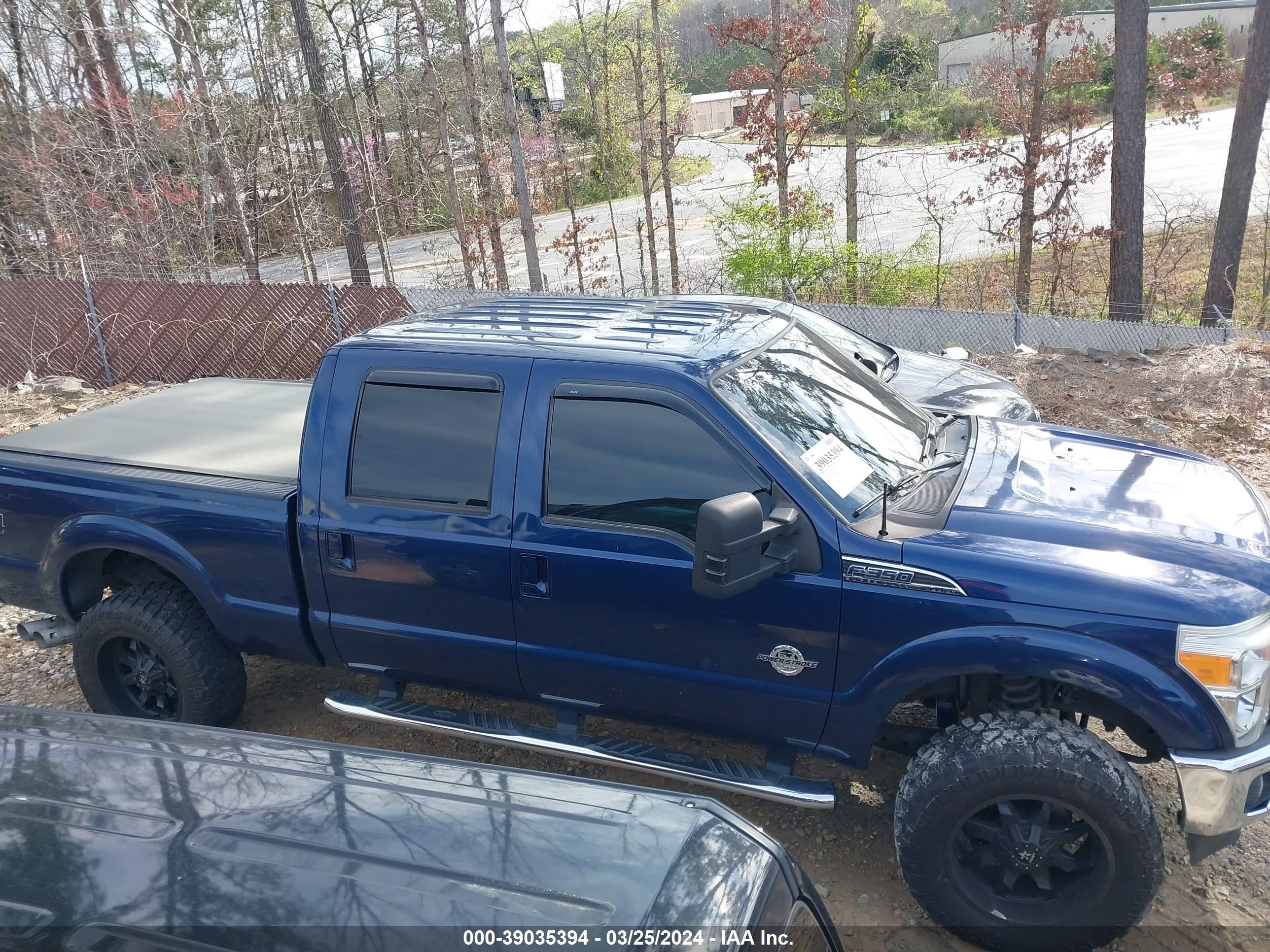 Photo 11 VIN: 1FT8W3BT6BEC80491 - FORD F350 