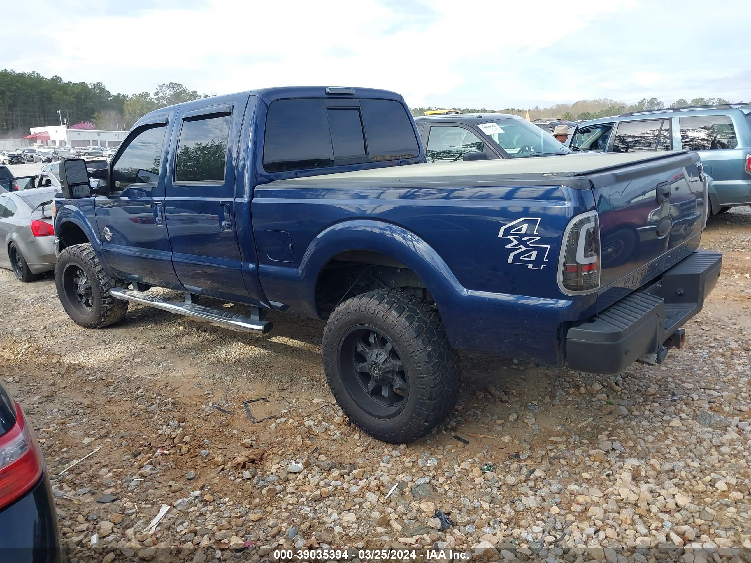 Photo 2 VIN: 1FT8W3BT6BEC80491 - FORD F350 