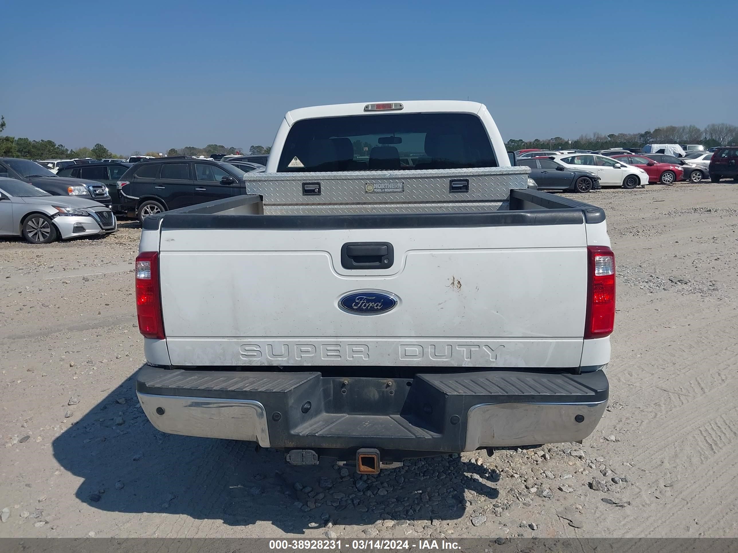 Photo 14 VIN: 1FT8W3BT6DEA57385 - FORD F350 