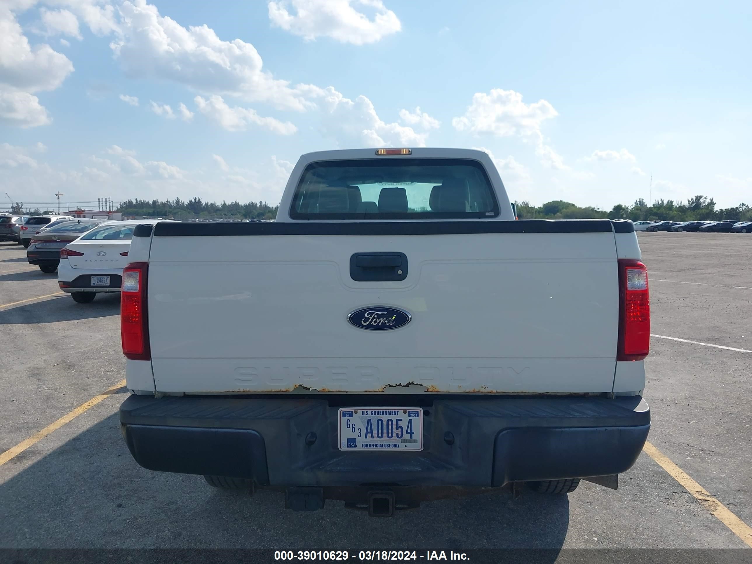 Photo 7 VIN: 1FT8W3BT6FED59665 - FORD F350 