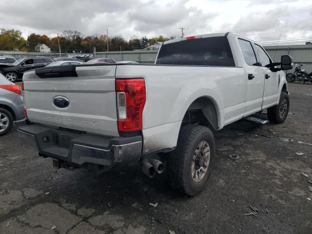 Photo 3 VIN: 1FT8W3BT6JEB72693 - FORD F350 SUPER 