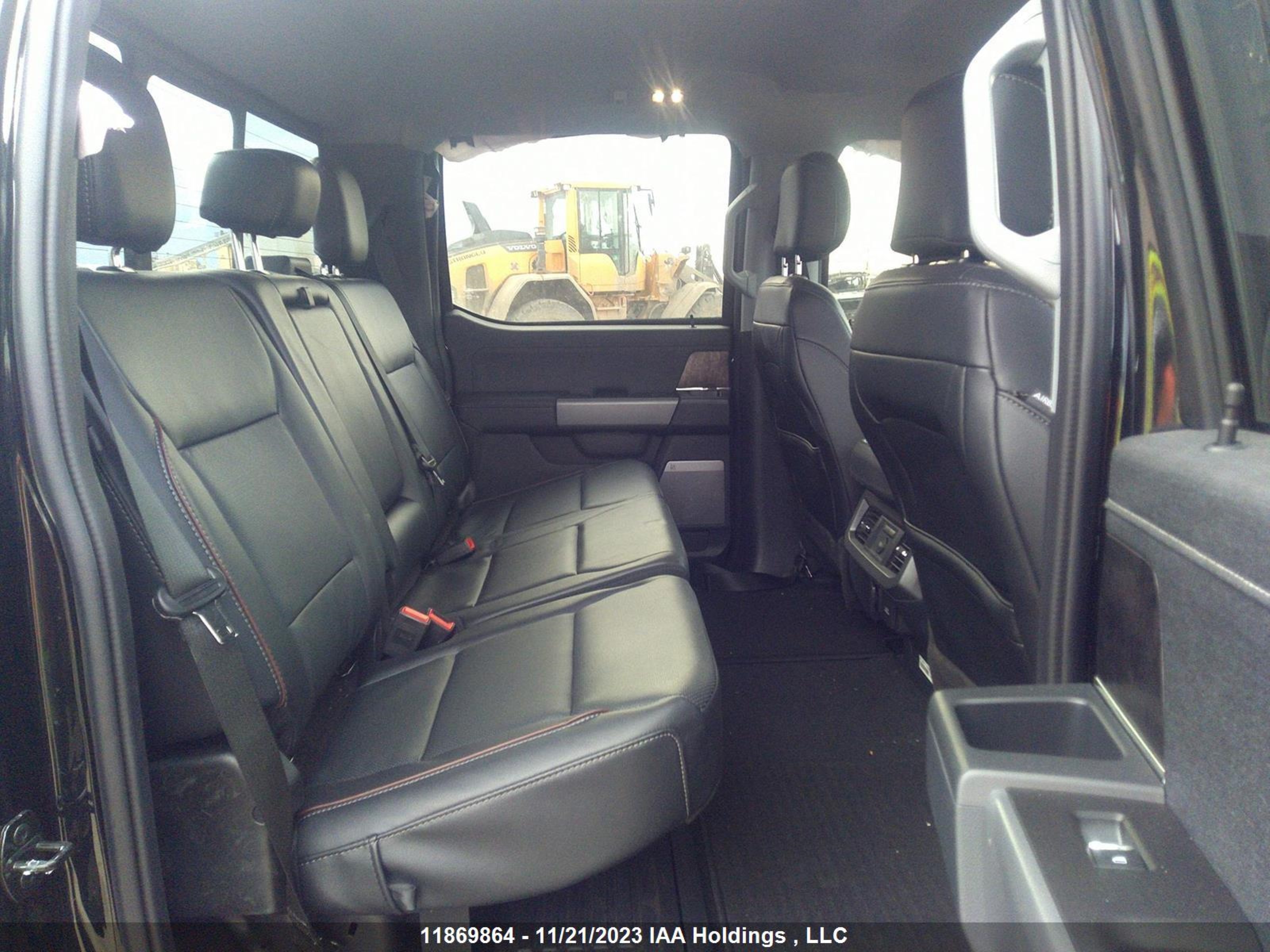 Photo 6 VIN: 1FT8W3BT6PED23962 - FORD F350 