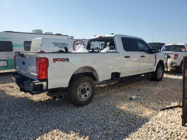 Photo 2 VIN: 1FT8W3BT6PEE15976 - FORD F350 SUPER 