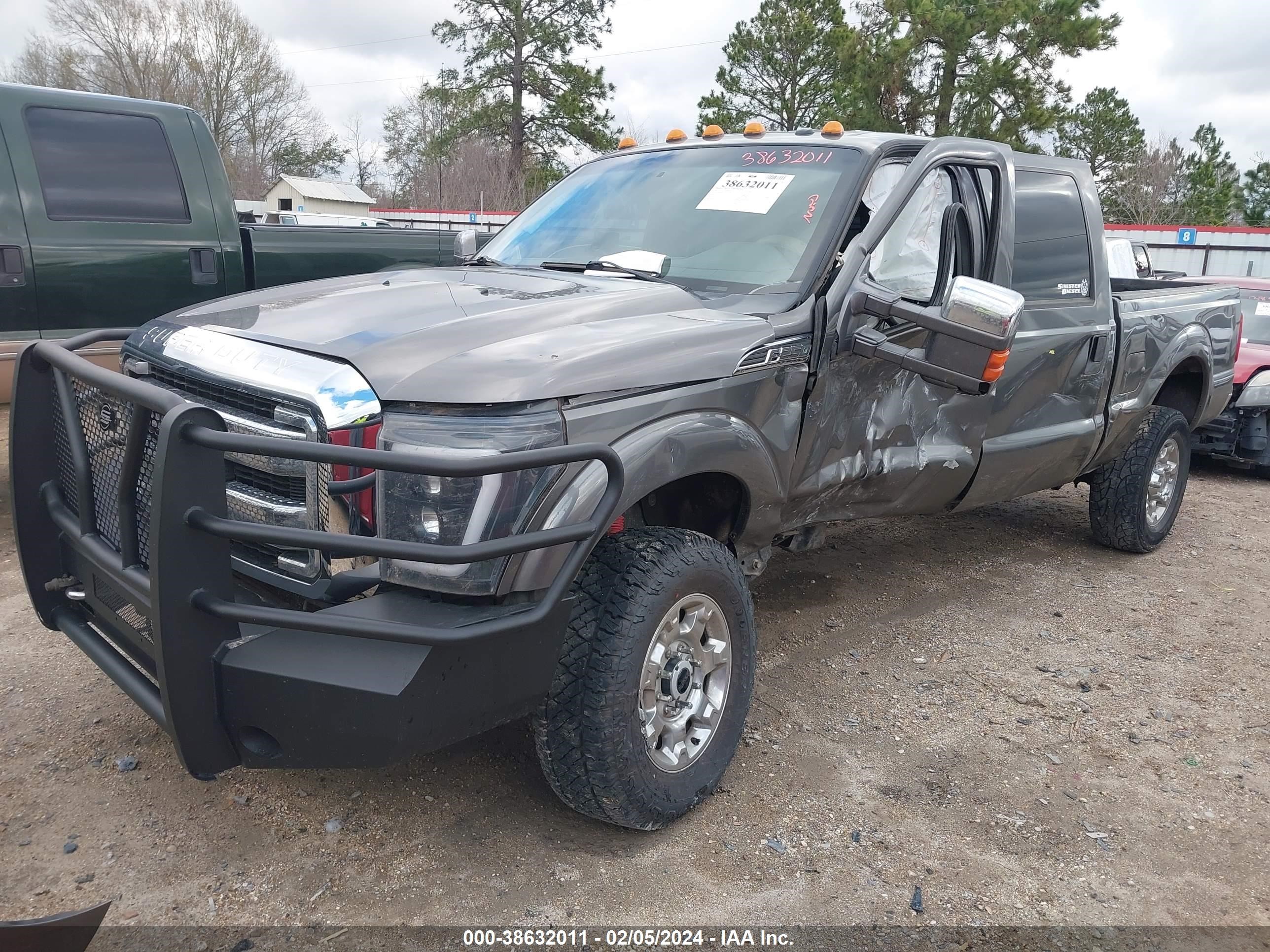 Photo 1 VIN: 1FT8W3BT7DEA55306 - FORD F350 