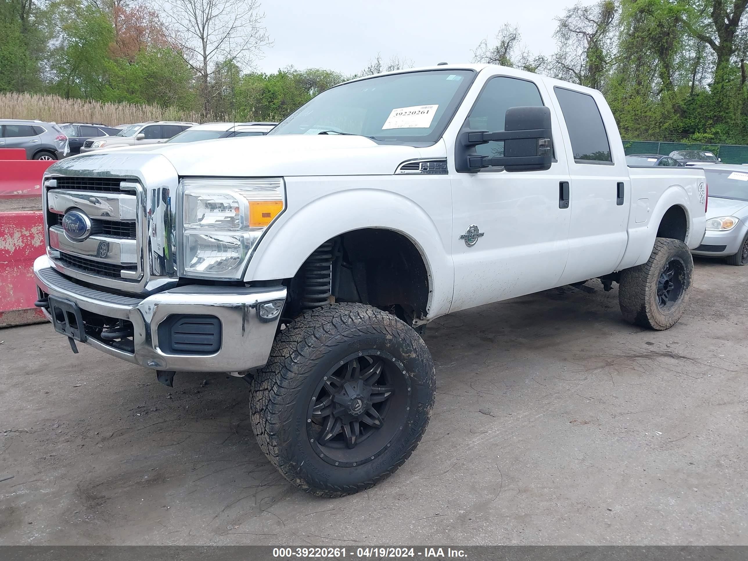 Photo 1 VIN: 1FT8W3BT7FEA43109 - FORD F350 