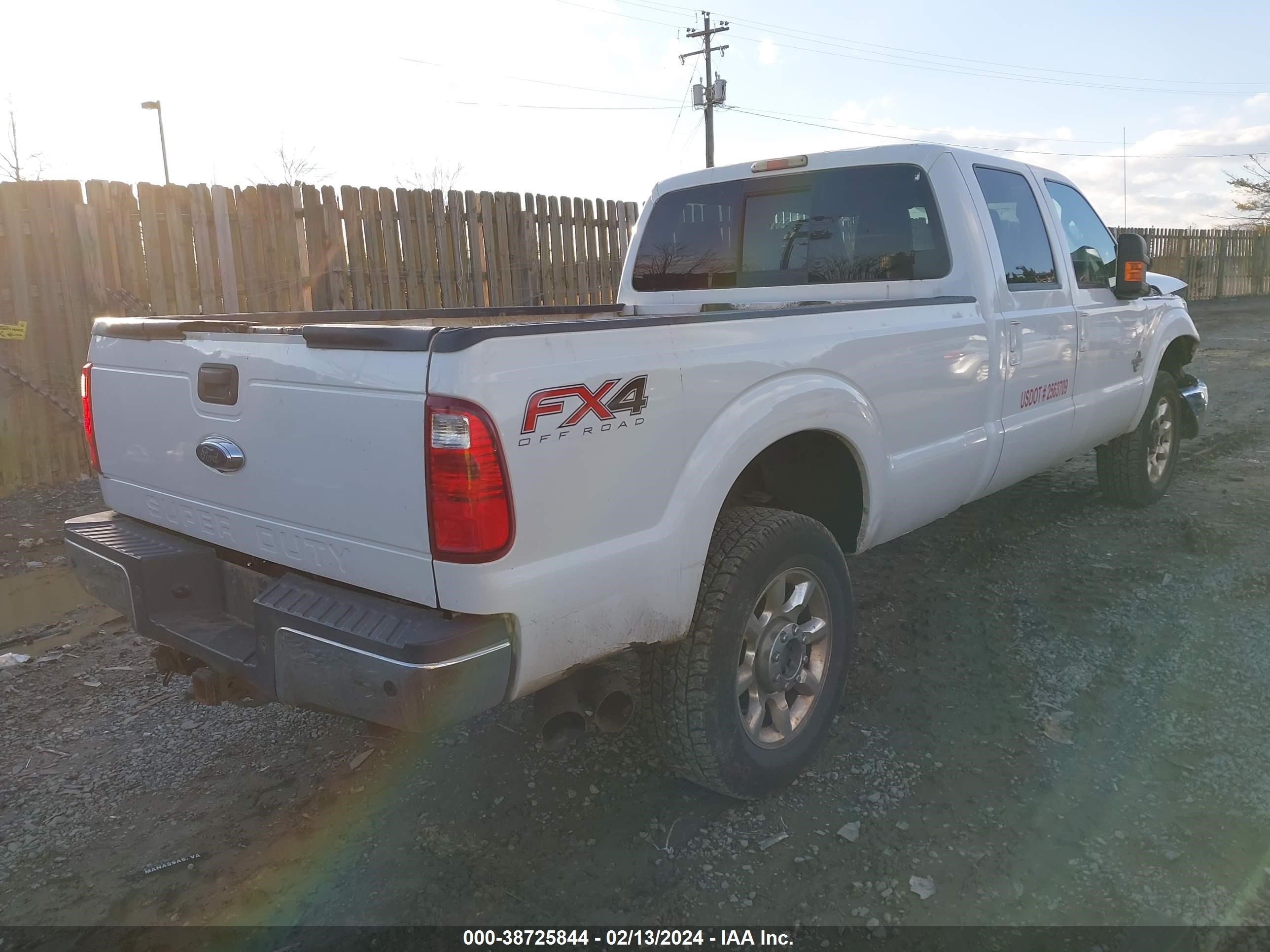 Photo 3 VIN: 1FT8W3BT7GEB22295 - FORD F350 