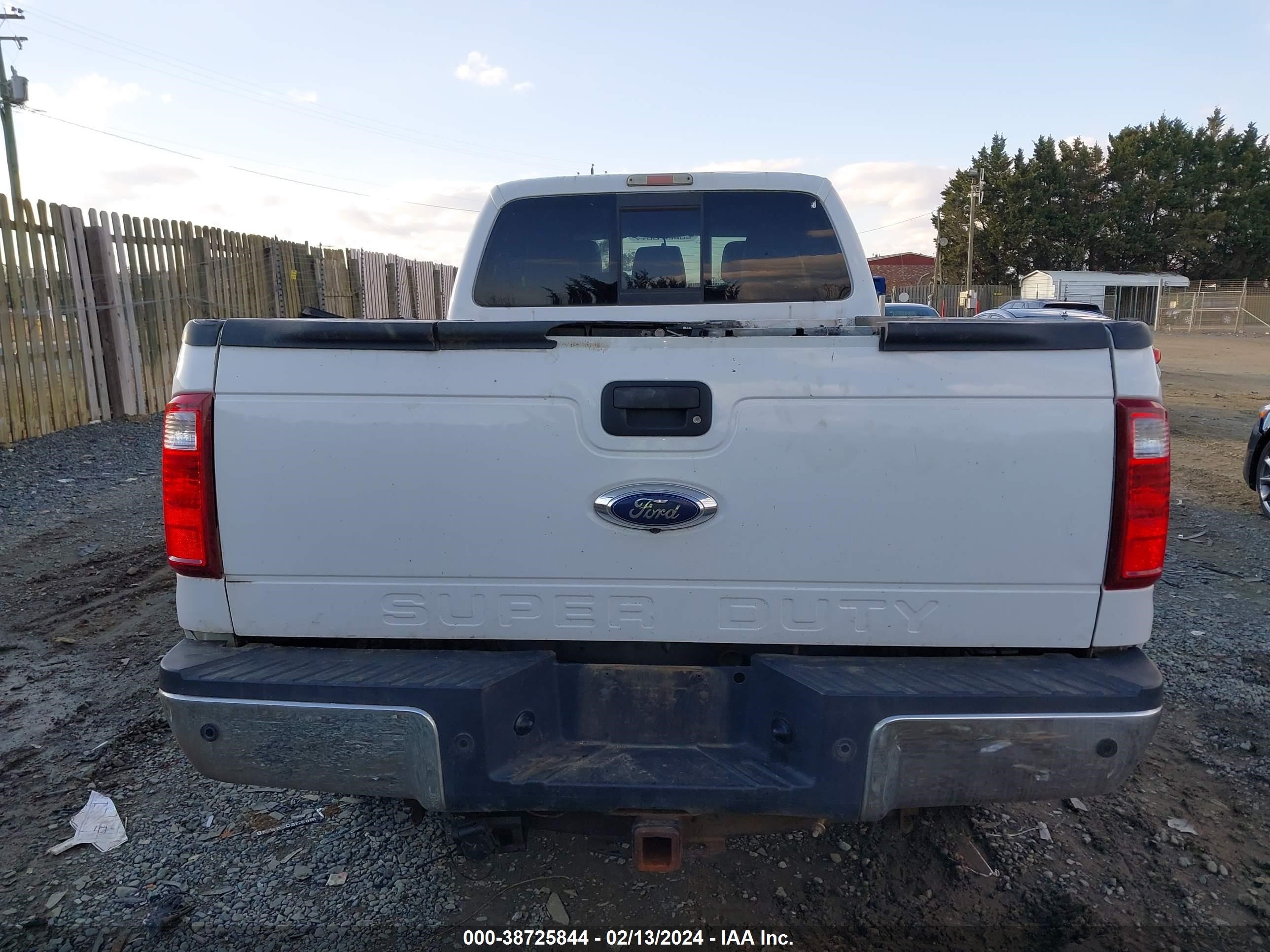 Photo 7 VIN: 1FT8W3BT7GEB22295 - FORD F350 