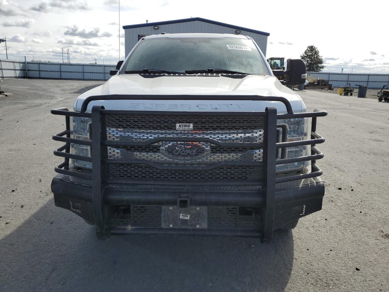 Photo 4 VIN: 1FT8W3BT7HEC45533 - FORD F350 