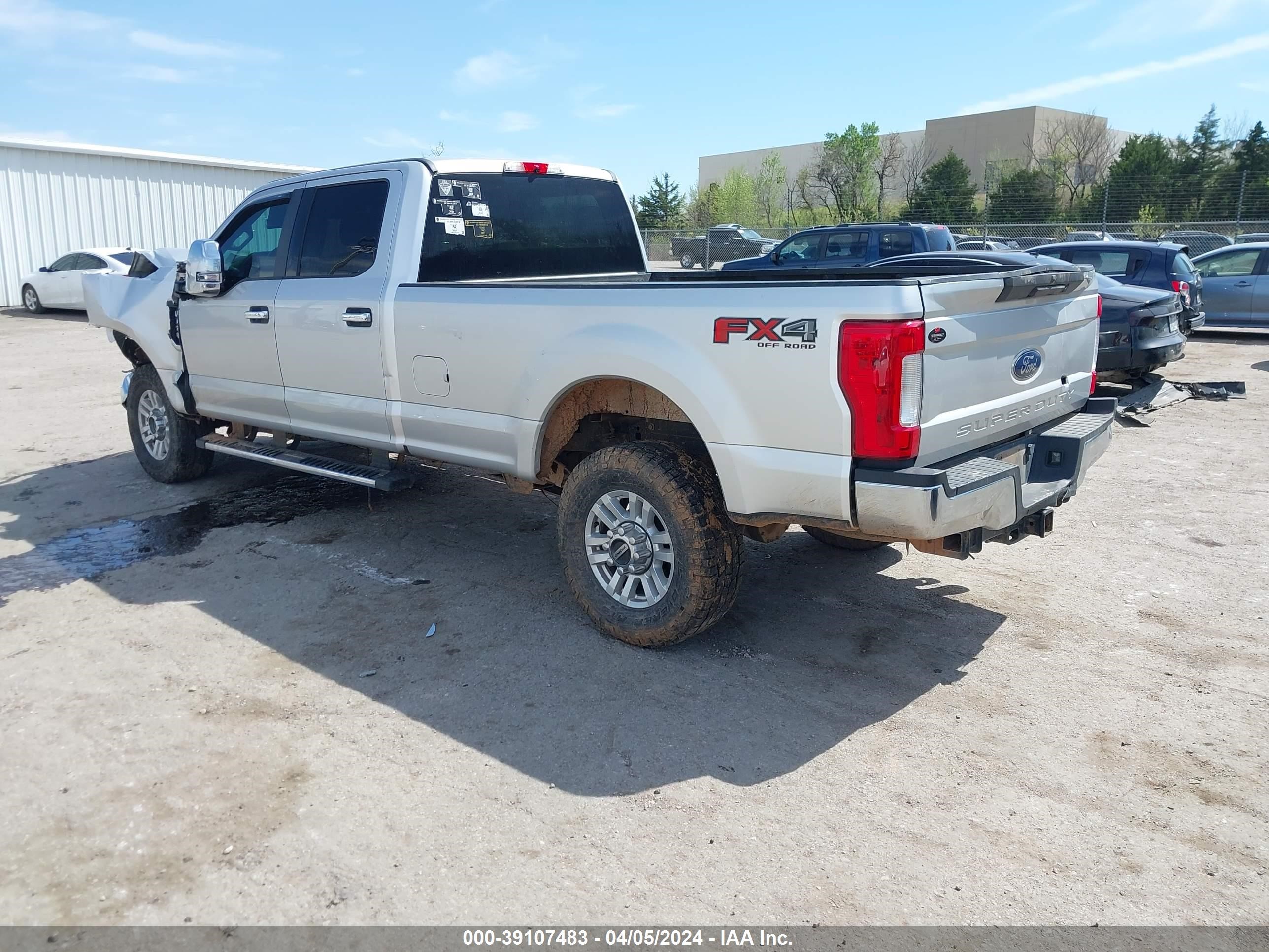 Photo 2 VIN: 1FT8W3BT7KEE72924 - FORD F350 