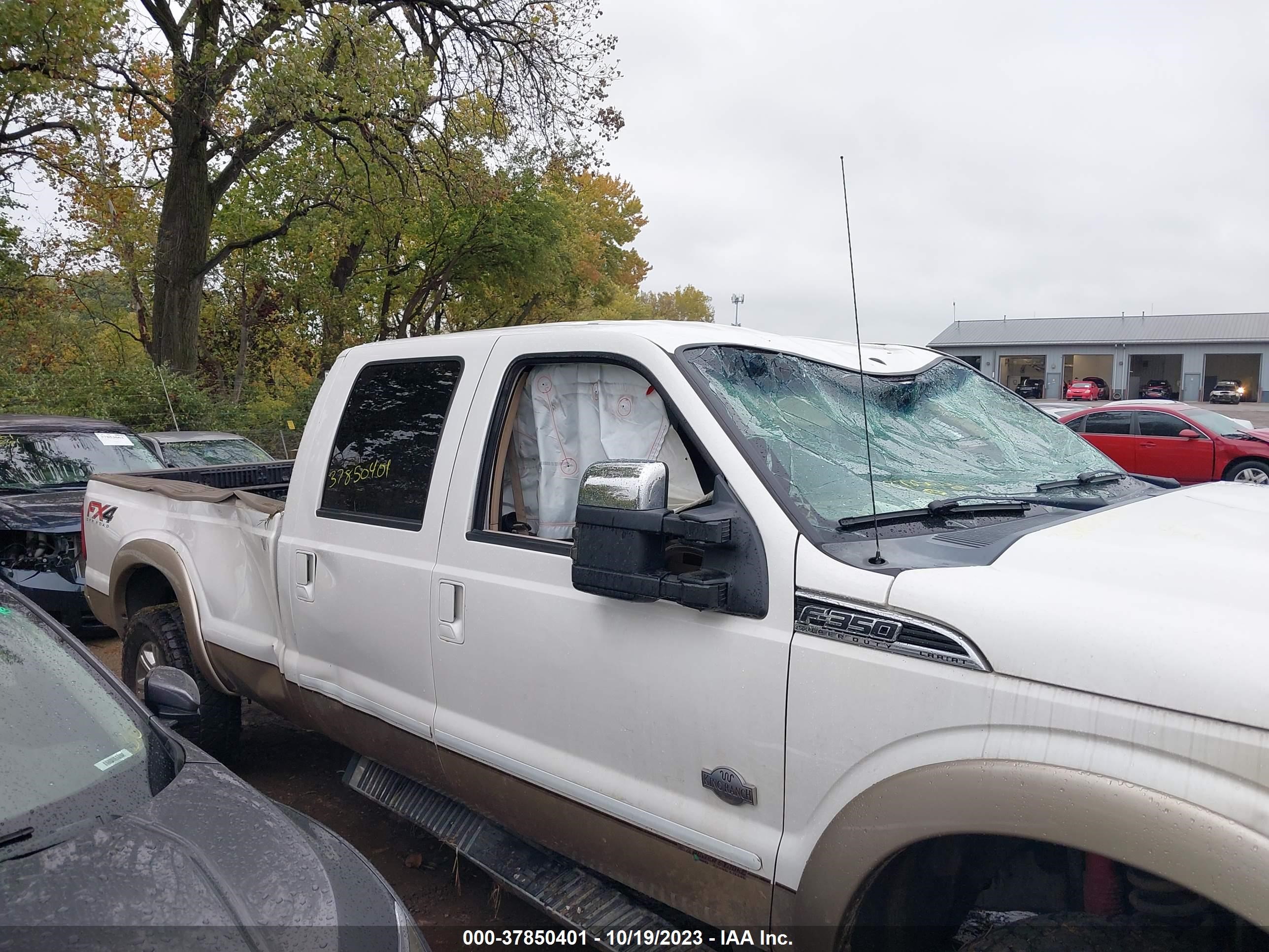 Photo 12 VIN: 1FT8W3BT8CEA24516 - FORD F350 