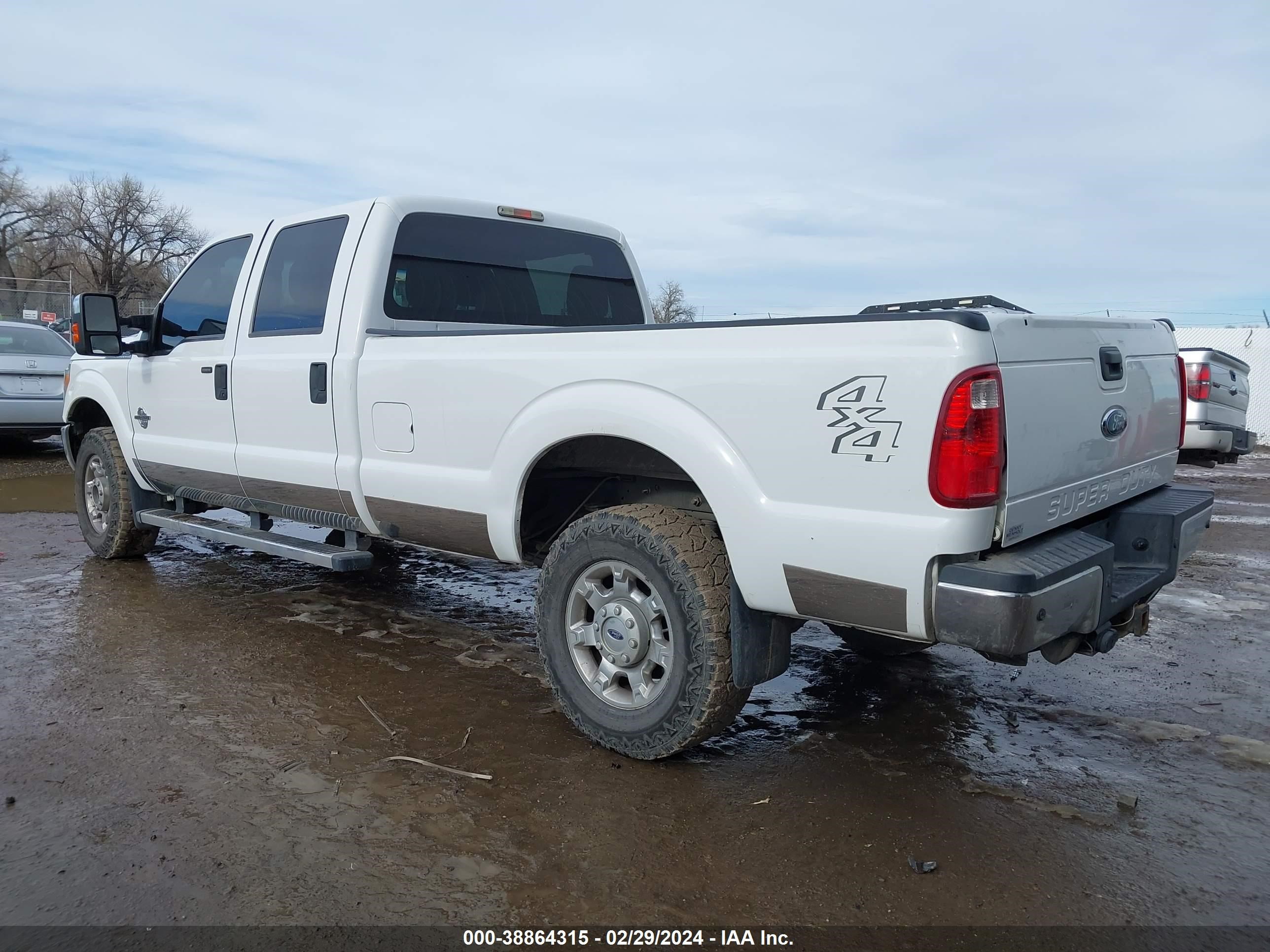 Photo 2 VIN: 1FT8W3BT8EEA42615 - FORD F350 