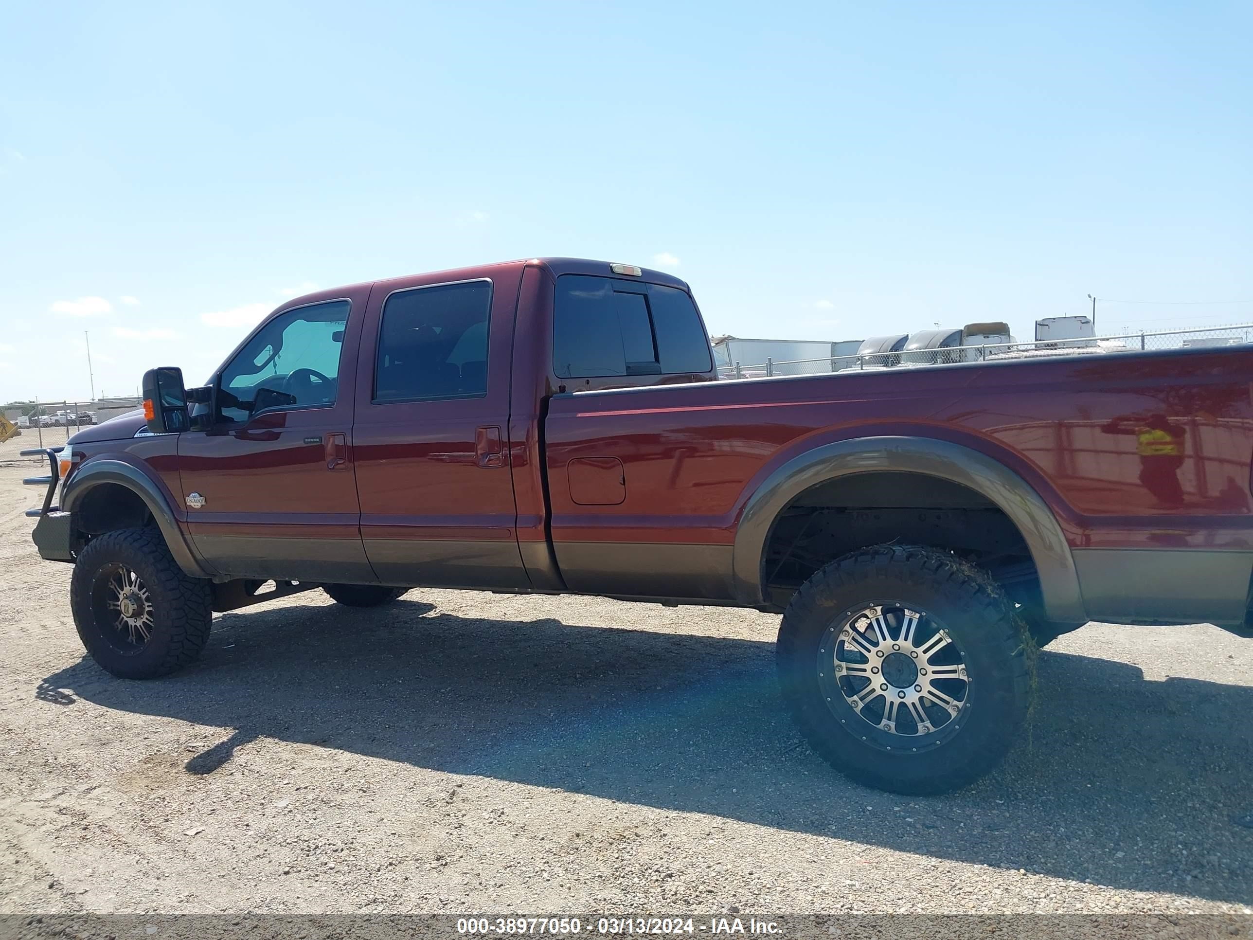 Photo 13 VIN: 1FT8W3BT8FEA86597 - FORD F350 