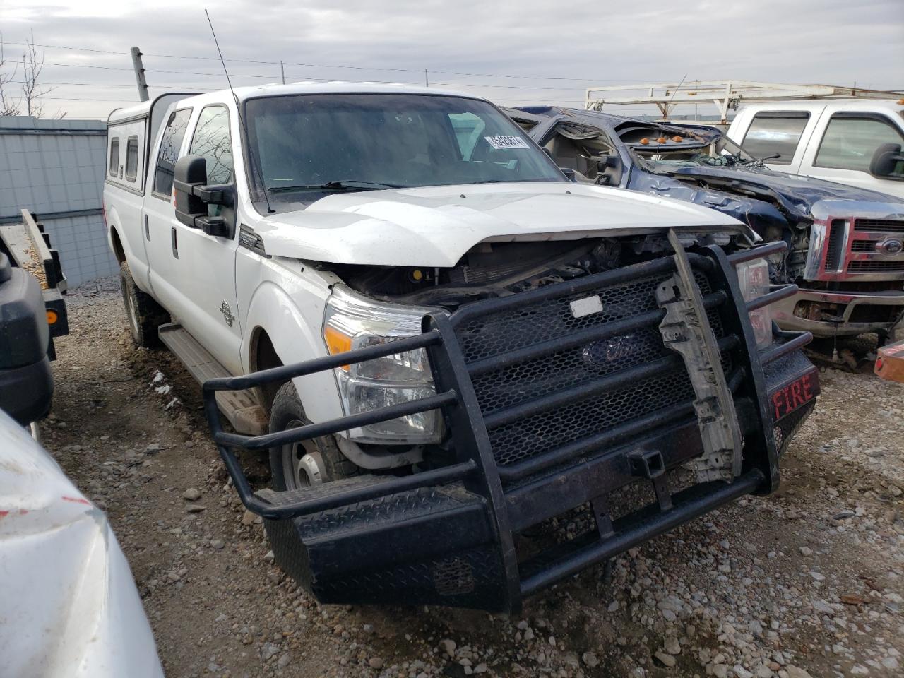 Photo 3 VIN: 1FT8W3BT8FEB56728 - FORD F350 