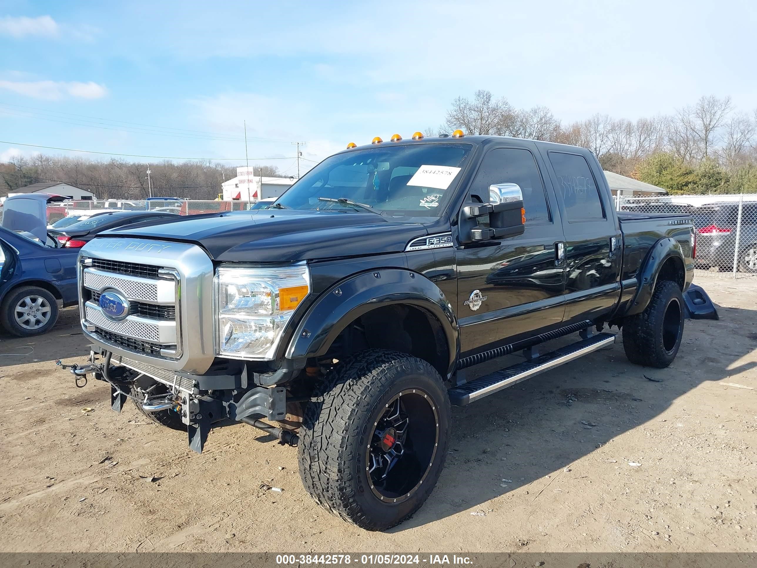 Photo 1 VIN: 1FT8W3BT8FEB73335 - FORD F350 