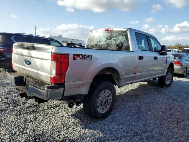 Photo 2 VIN: 1FT8W3BT8HEC18826 - FORD F350 SUPER 