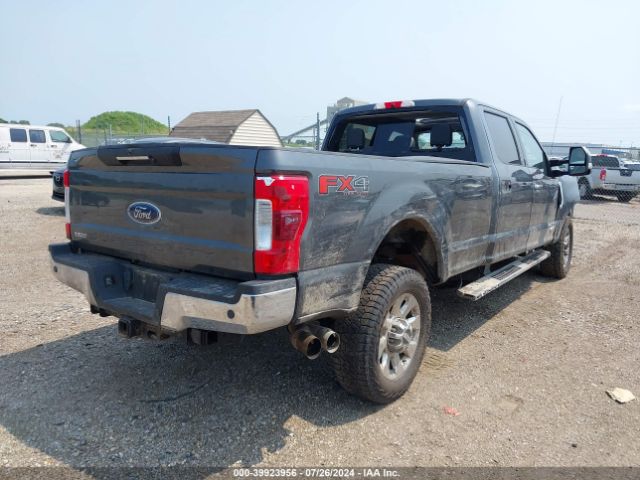 Photo 3 VIN: 1FT8W3BT8HEC30863 - FORD F-350 