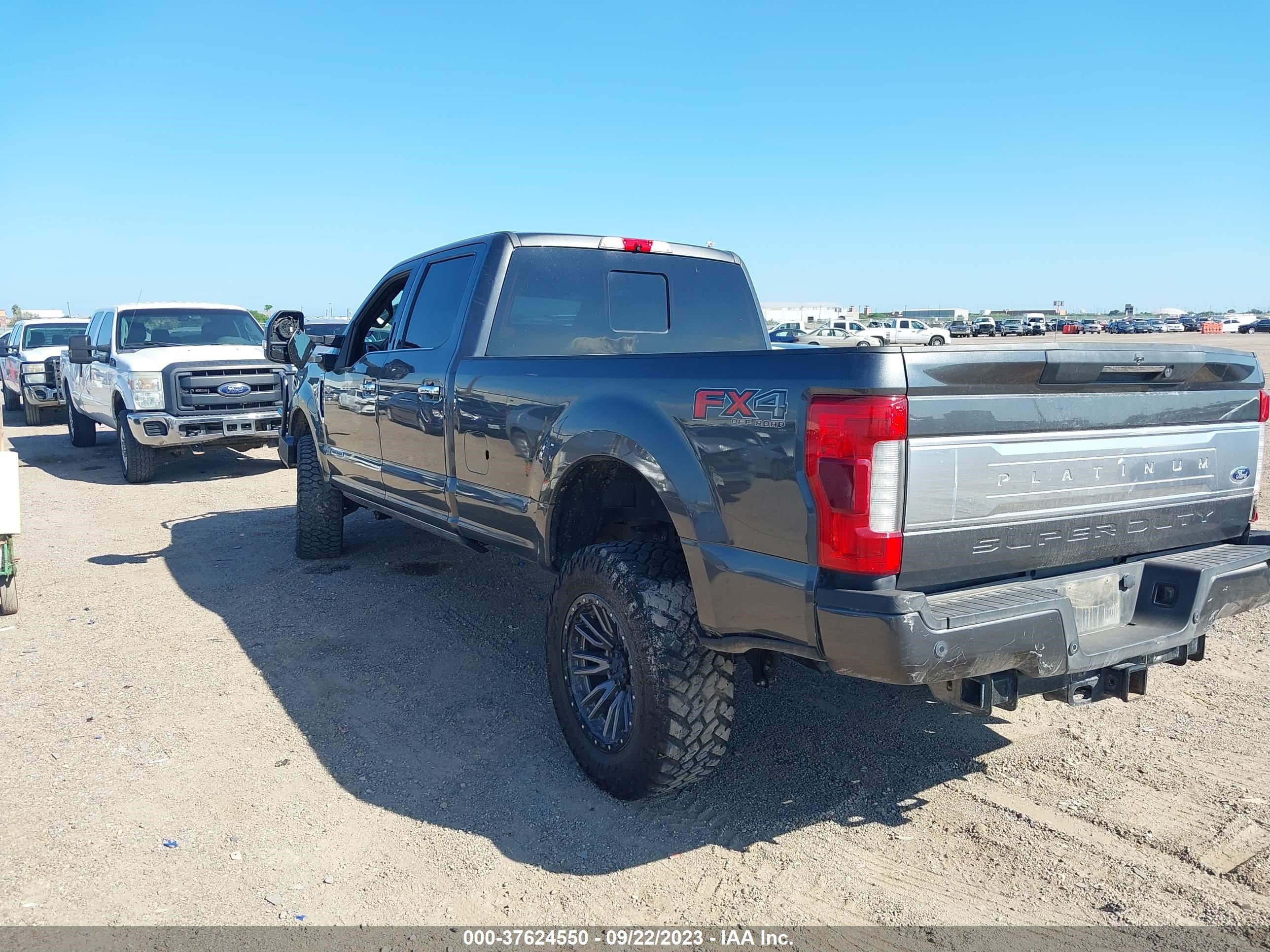 Photo 3 VIN: 1FT8W3BT8KEC78449 - FORD F350 