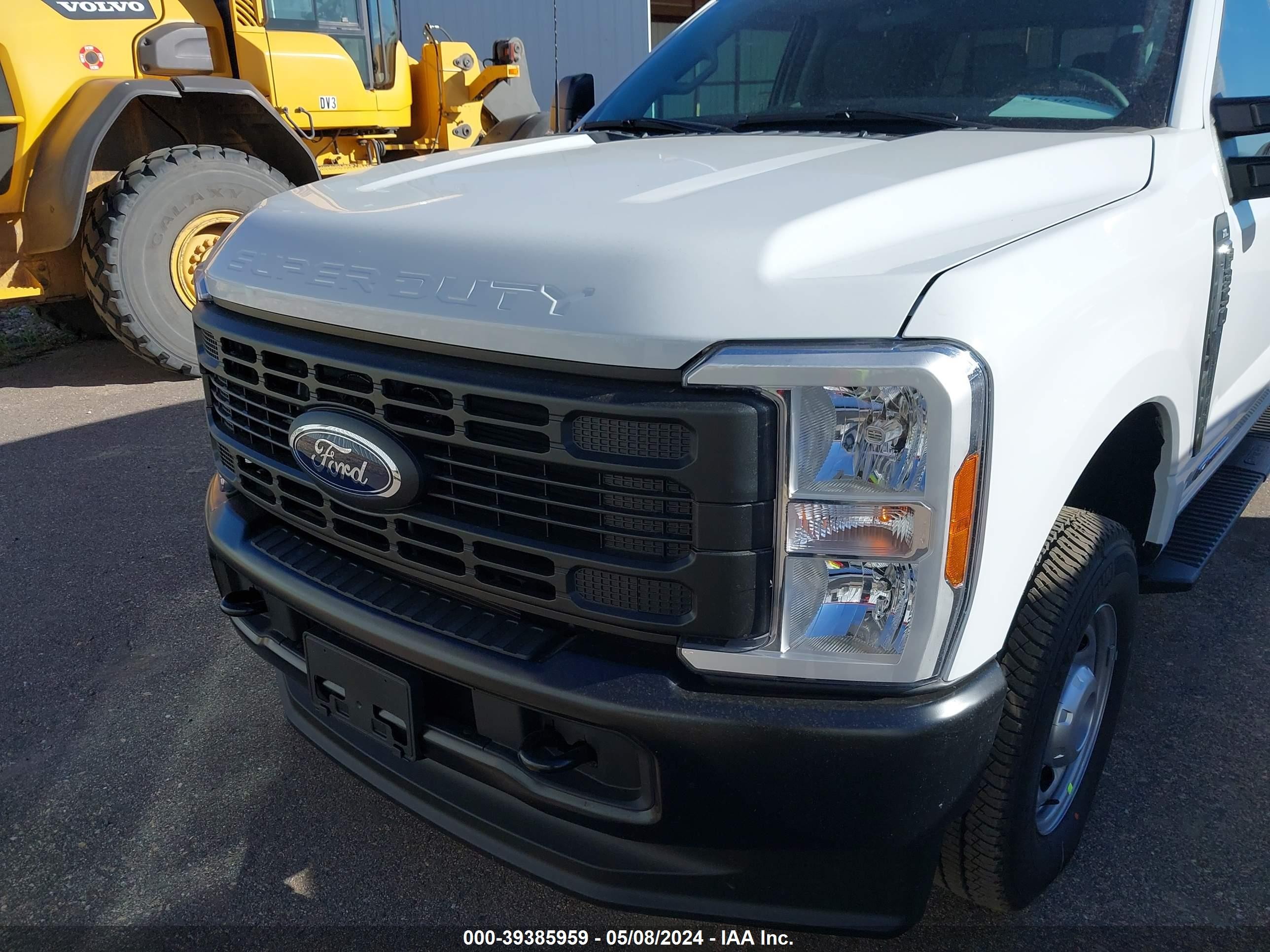 Photo 10 VIN: 1FT8W3BT8RED65312 - FORD F350 