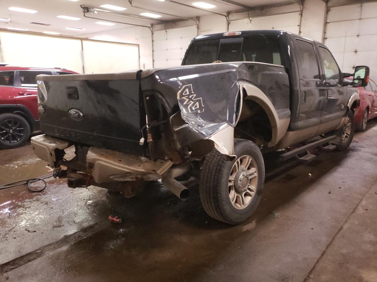 Photo 3 VIN: 1FT8W3BT9BEA32803 - FORD F350 