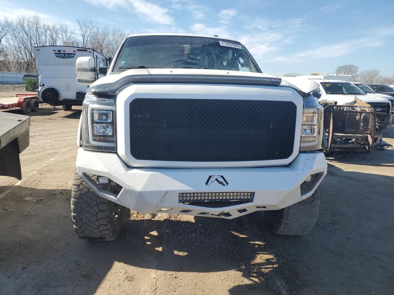 Photo 4 VIN: 1FT8W3BT9BEA40299 - FORD F350 