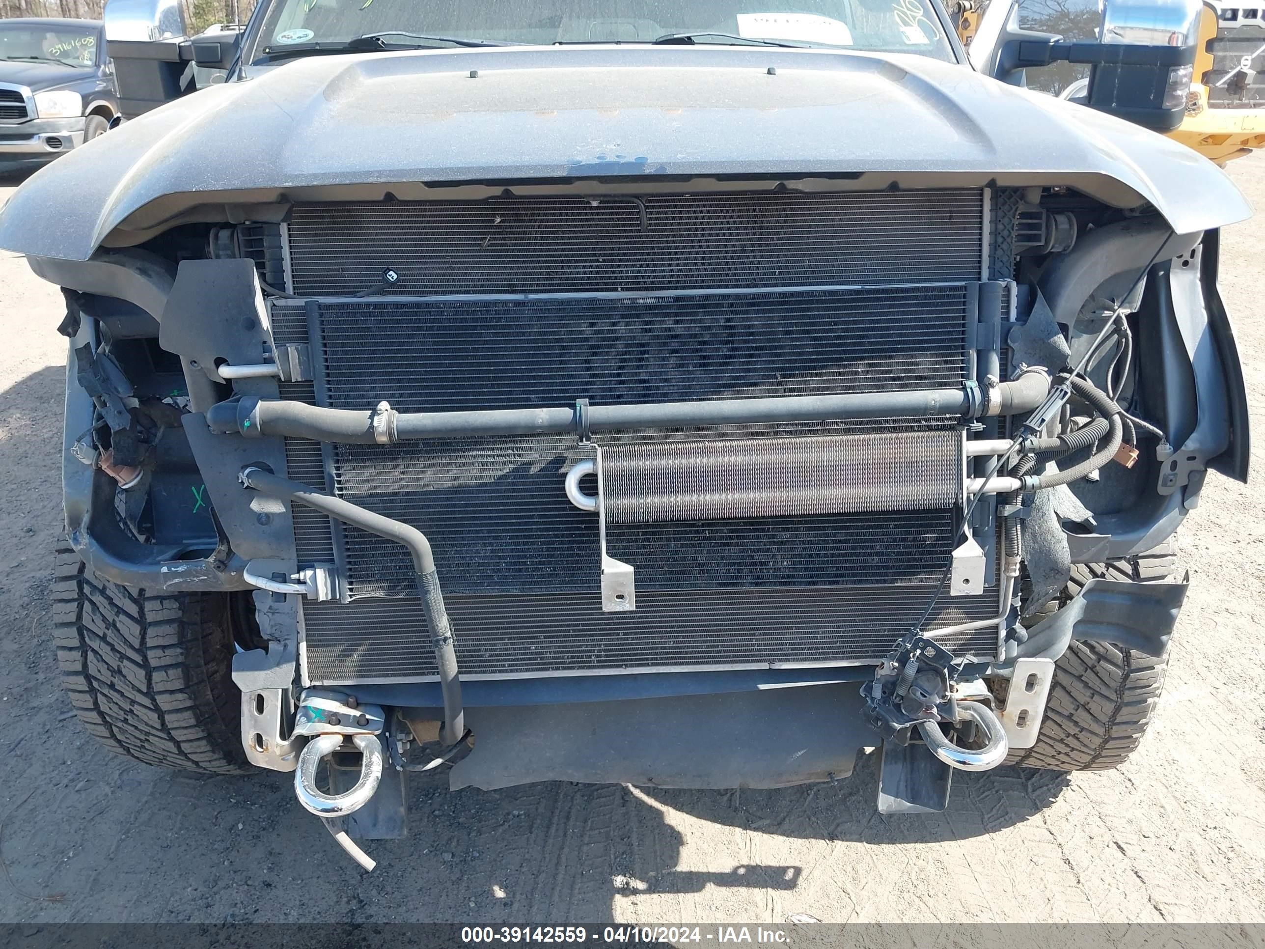 Photo 10 VIN: 1FT8W3BT9GEC11527 - FORD F350 