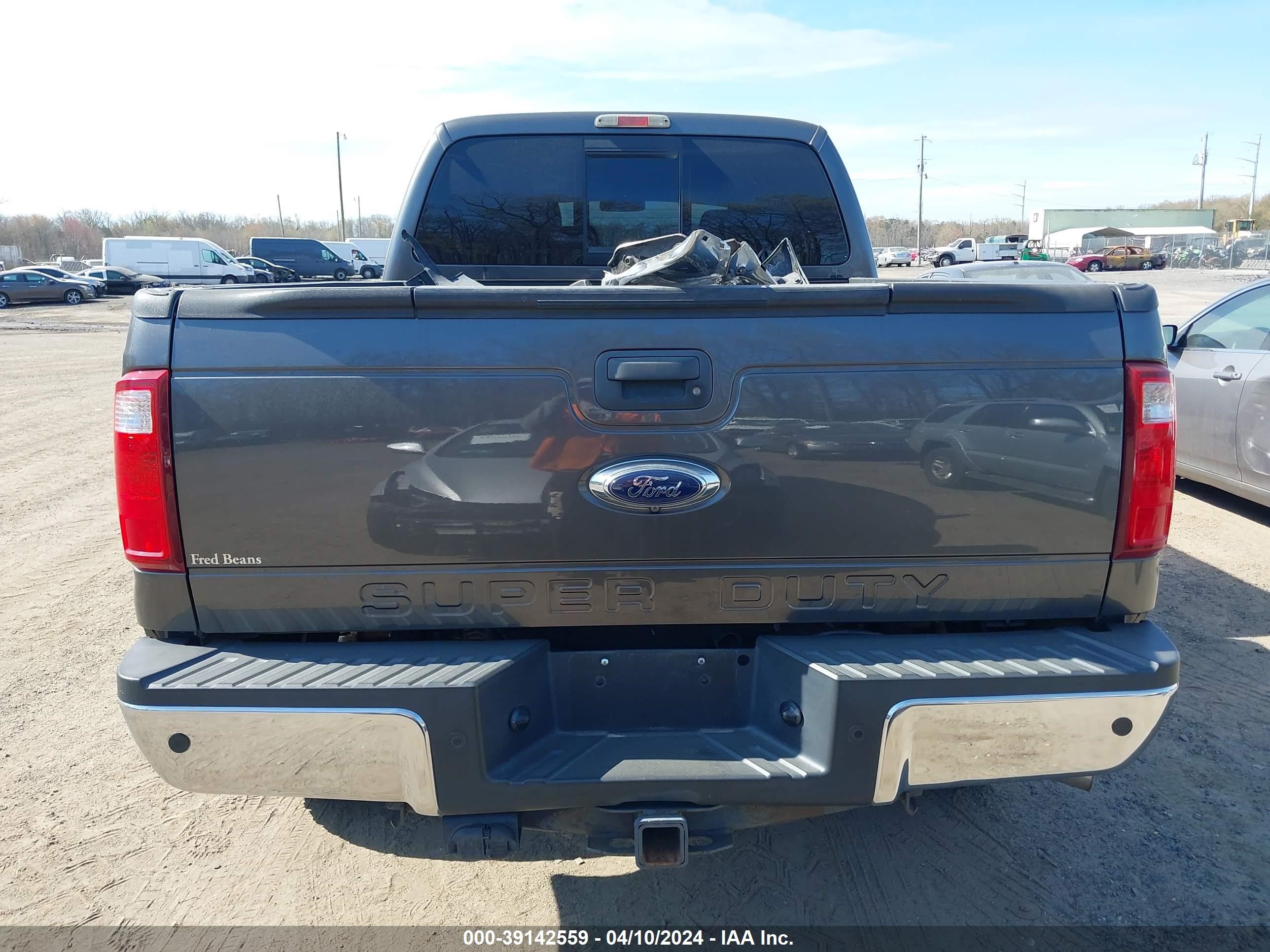 Photo 14 VIN: 1FT8W3BT9GEC11527 - FORD F350 