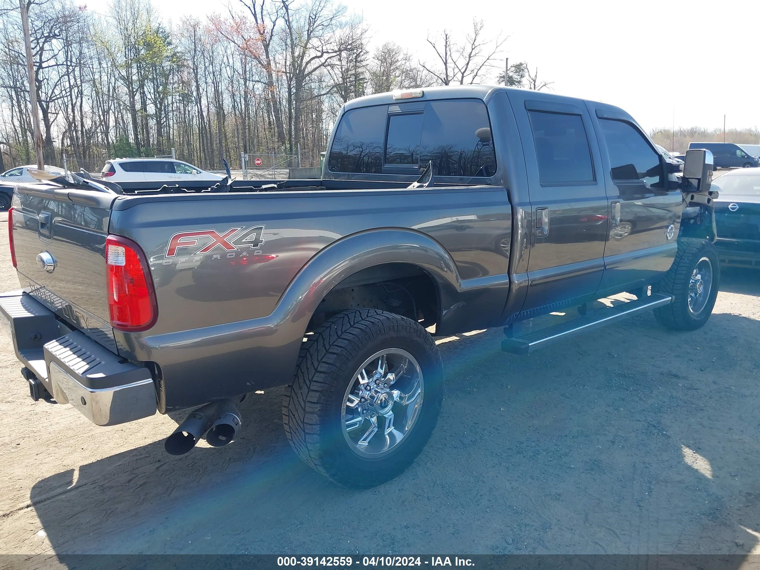 Photo 3 VIN: 1FT8W3BT9GEC11527 - FORD F350 