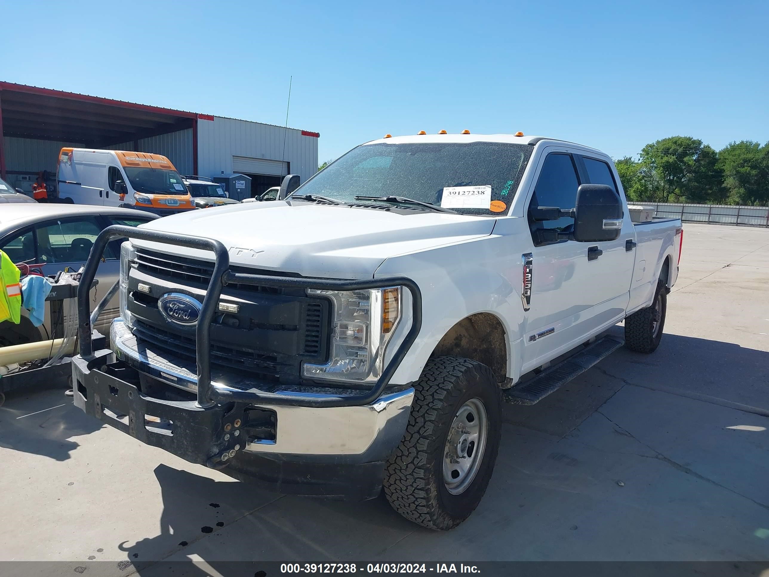 Photo 1 VIN: 1FT8W3BT9JEC12295 - FORD F350 